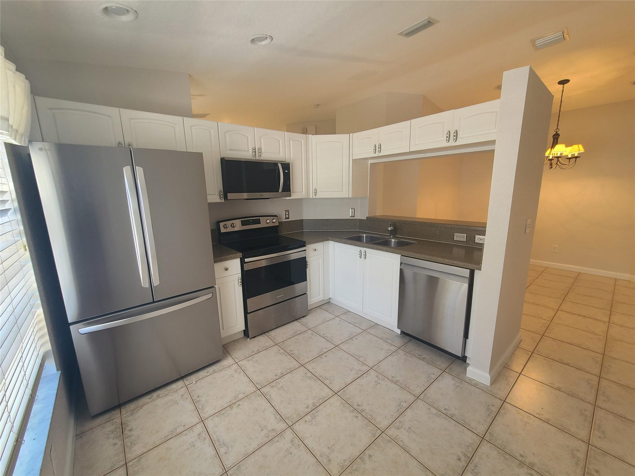 5692 NW 120th Ter