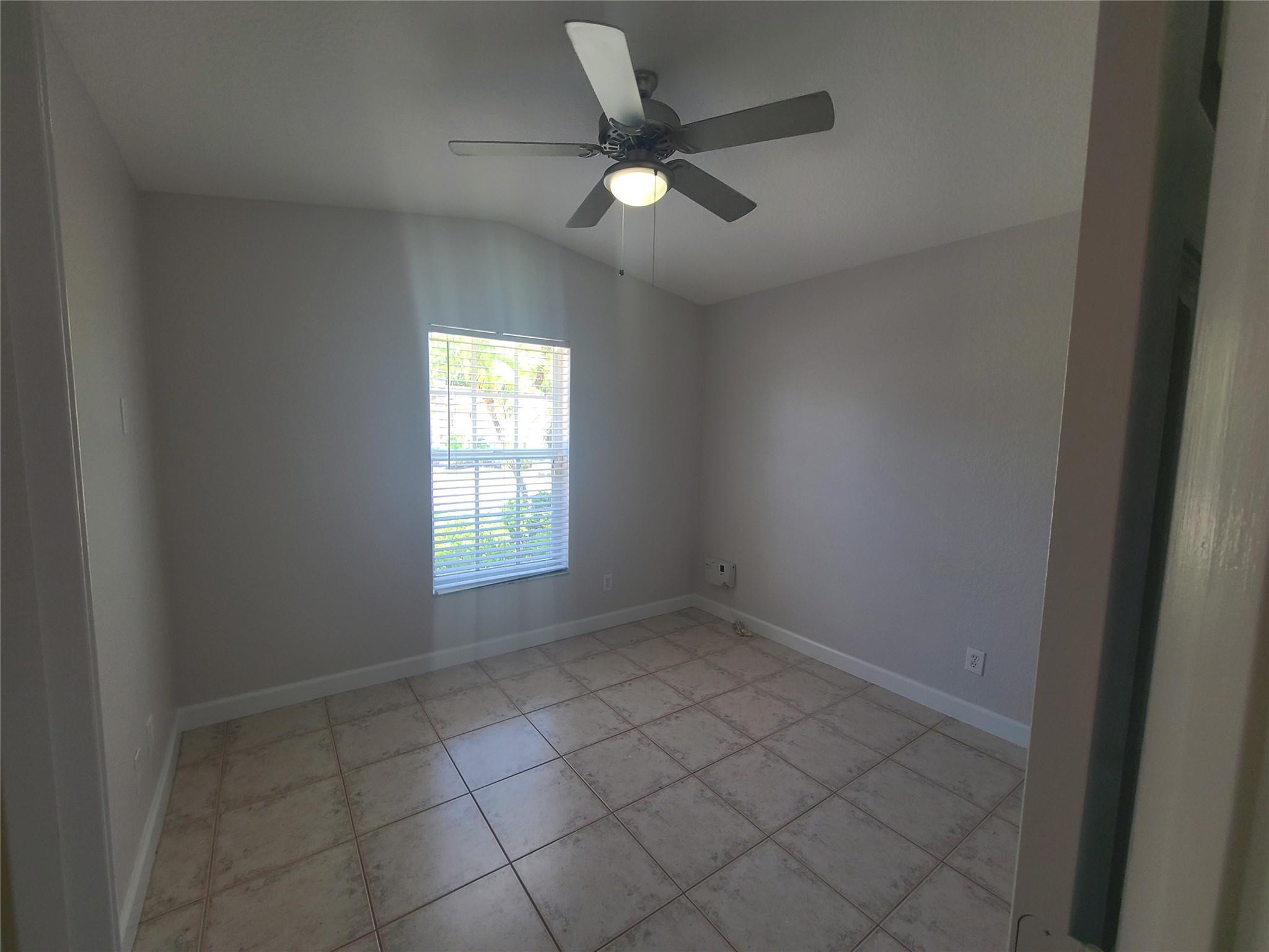 5692 NW 120th Ter