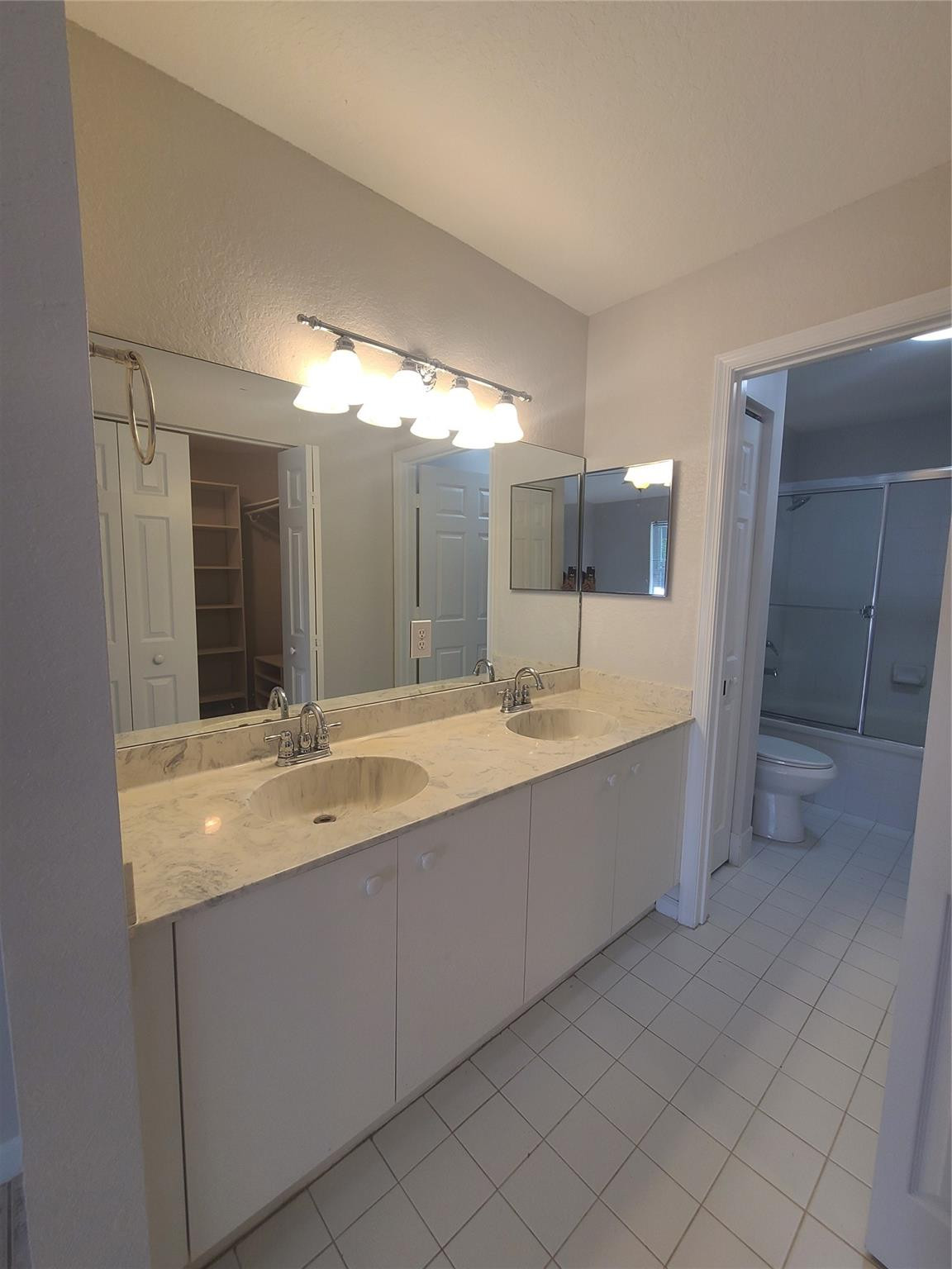 5692 NW 120th Ter