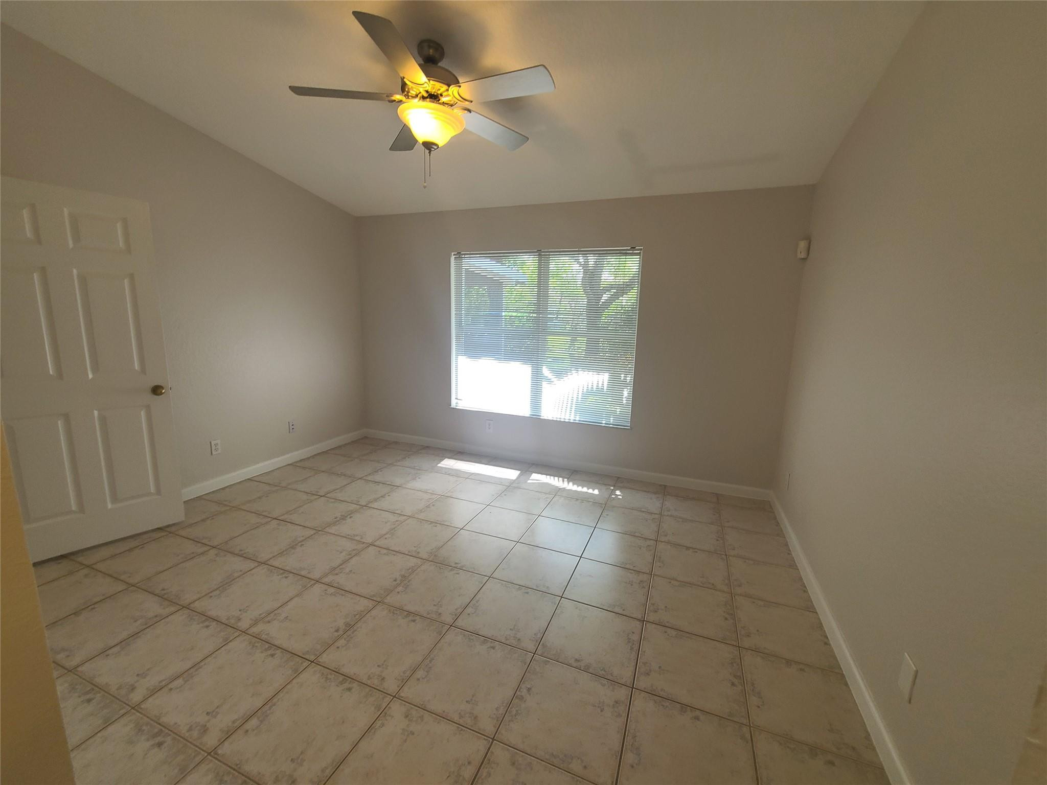 5692 NW 120th Ter