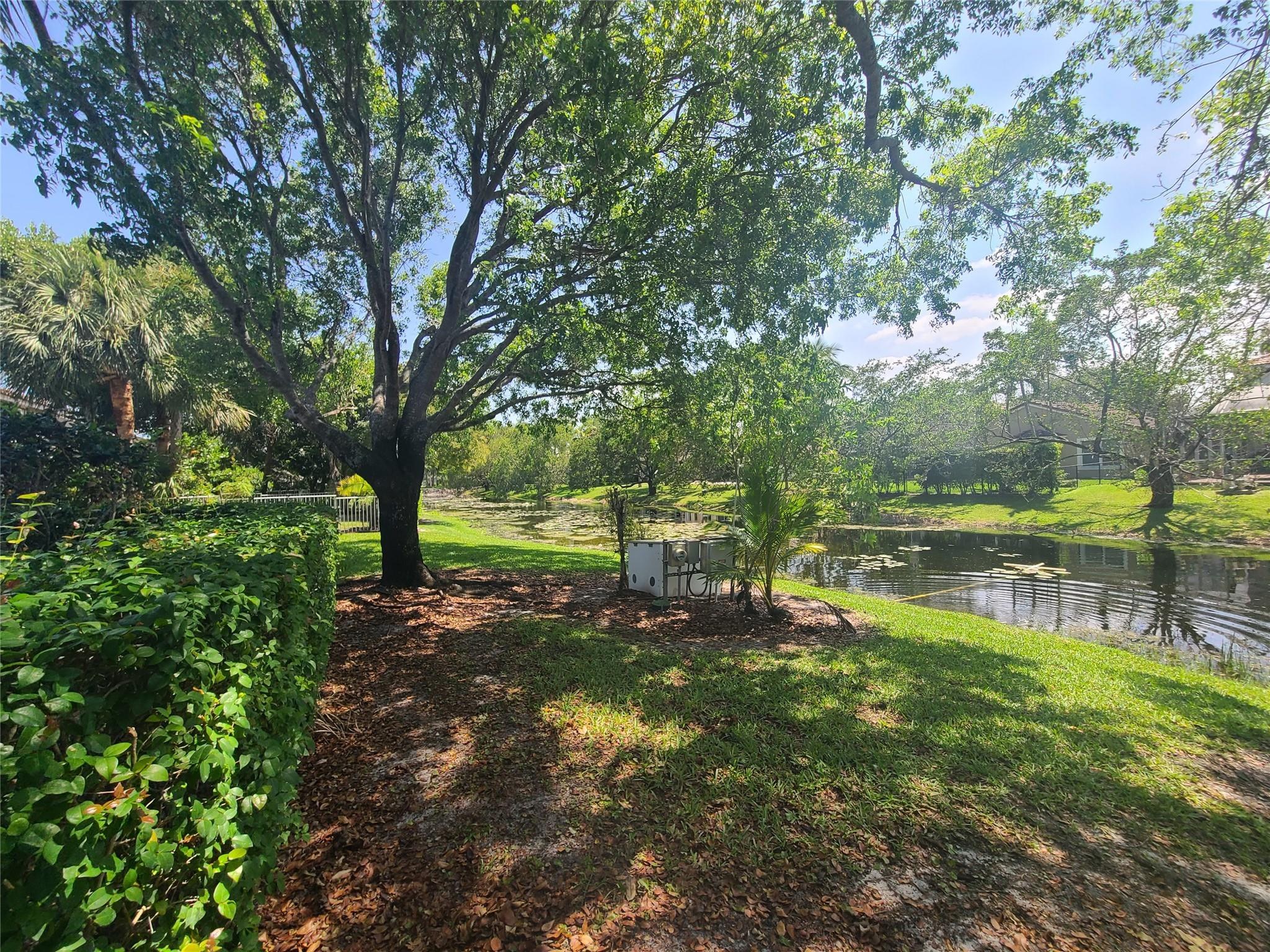 5692 NW 120th Ter