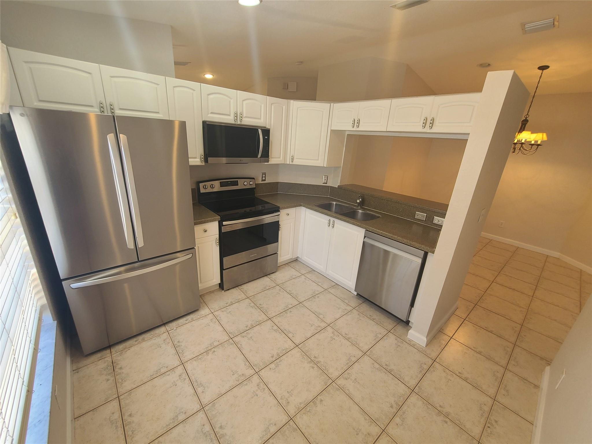 5692 NW 120th Ter