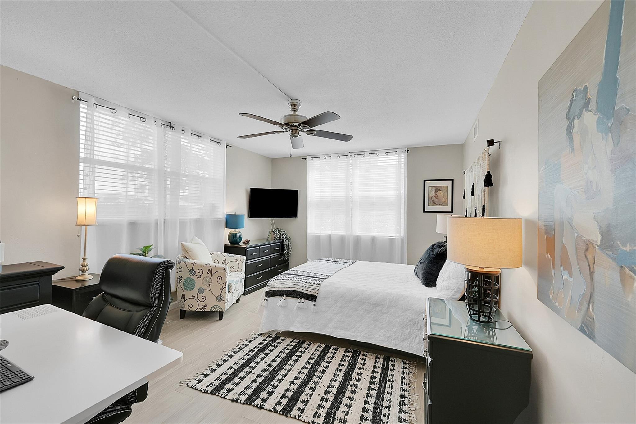 401 N Riverside Dr 108