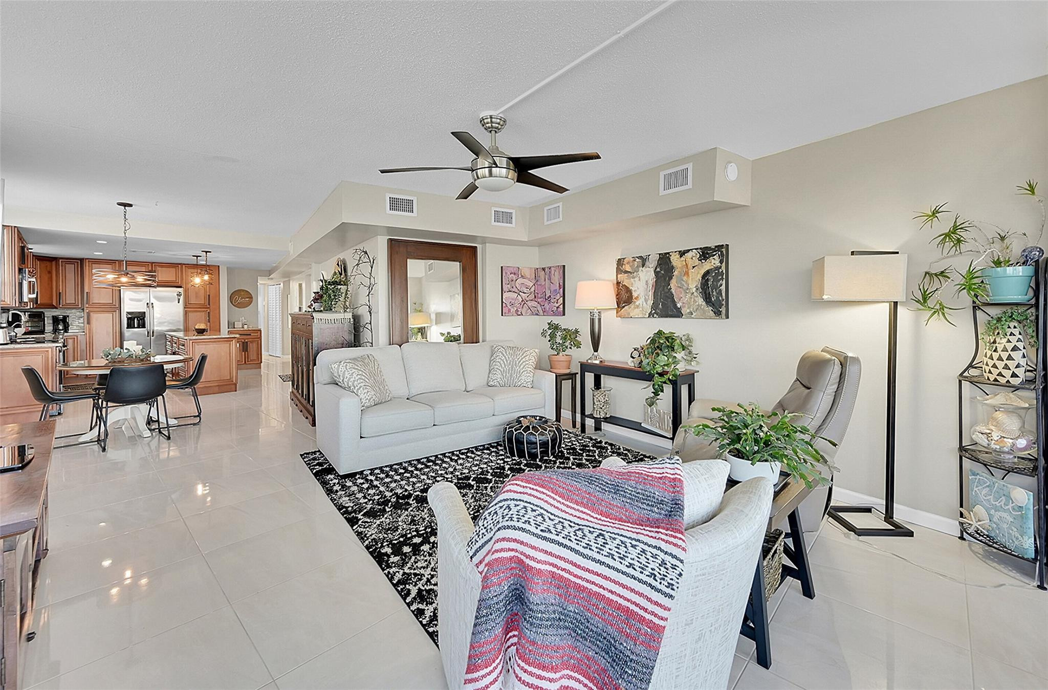 401 N Riverside Dr 108