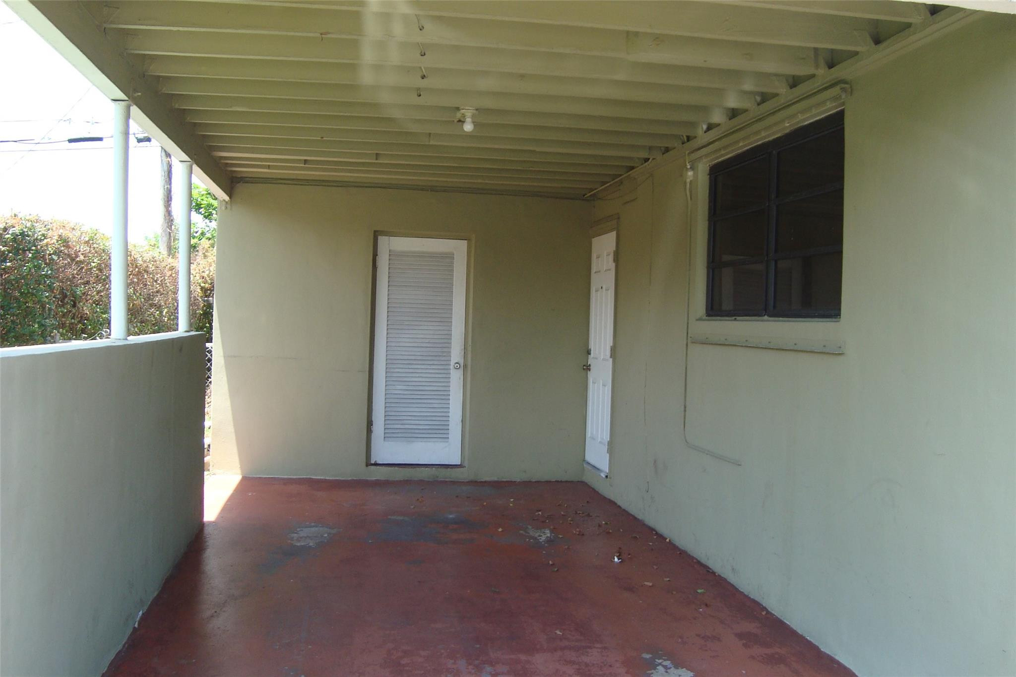 1761 NW 184th St