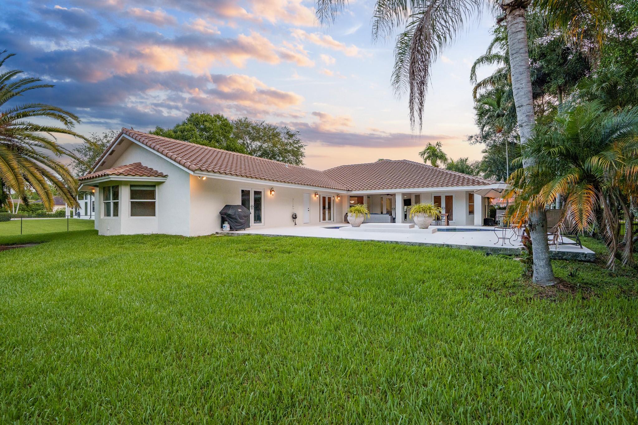 12590 SW 34th Pl