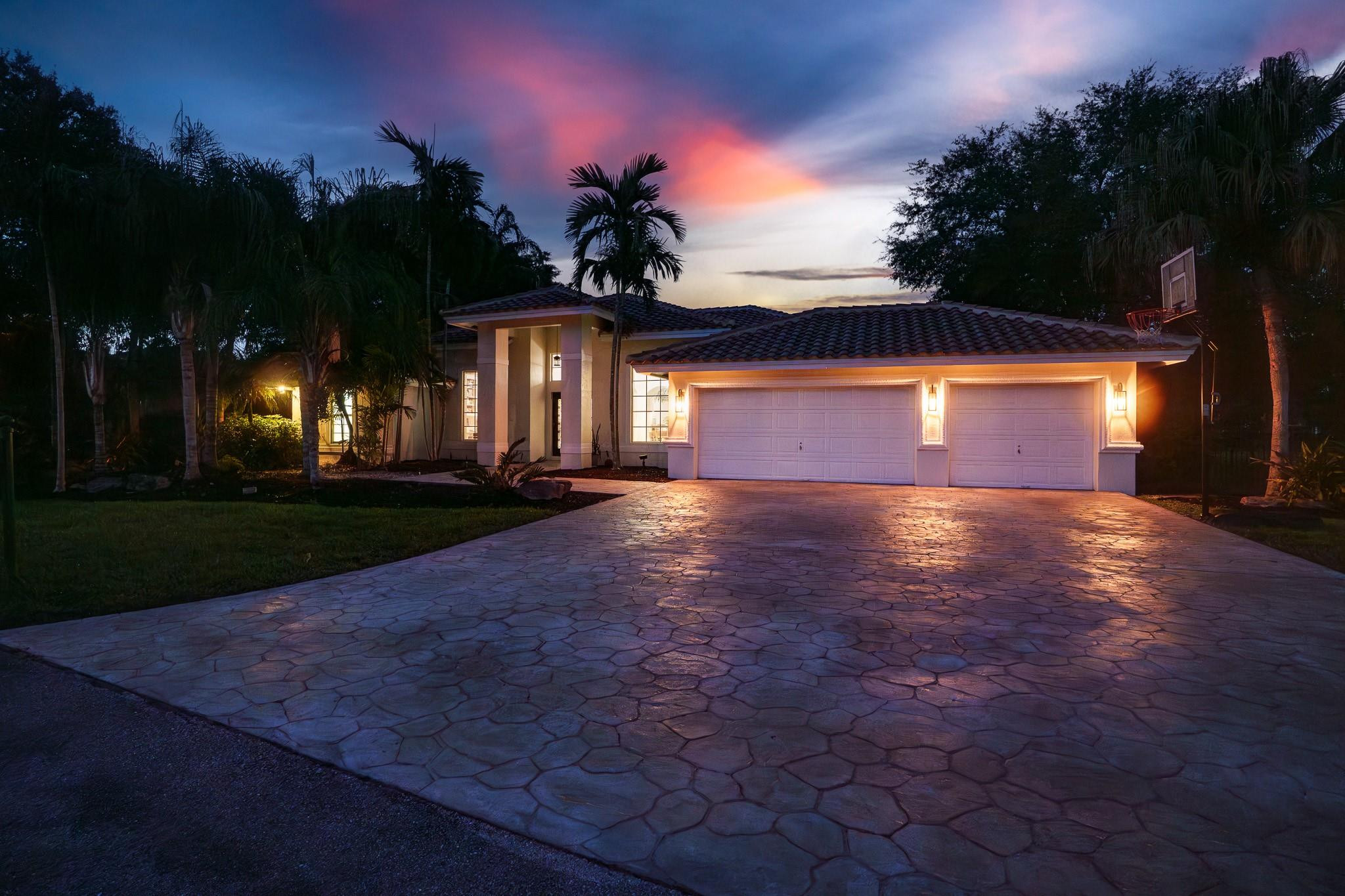 12590 SW 34th Pl