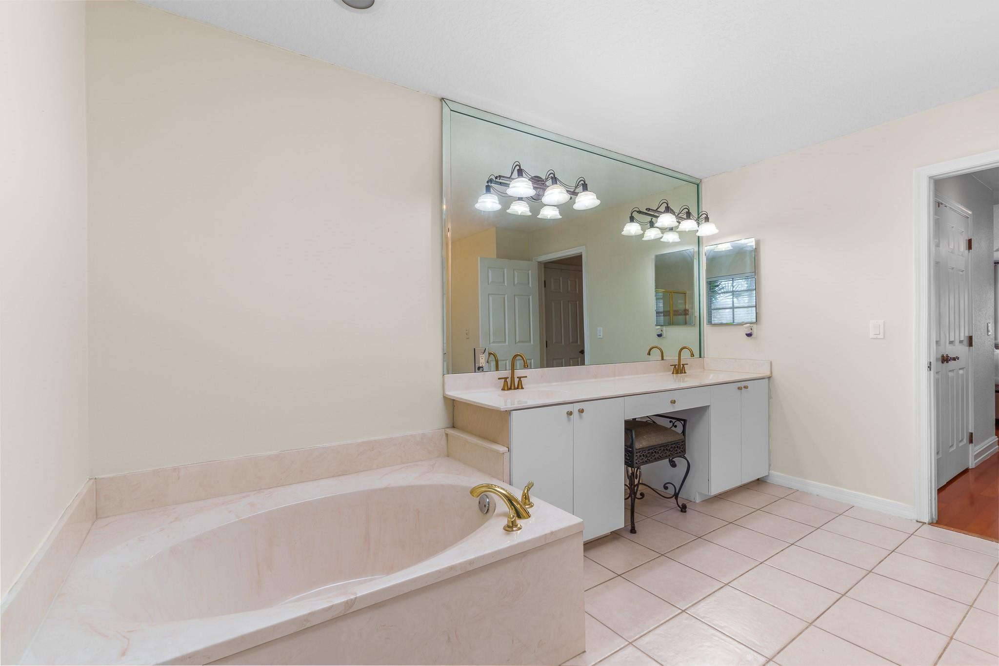 12590 SW 34th Pl