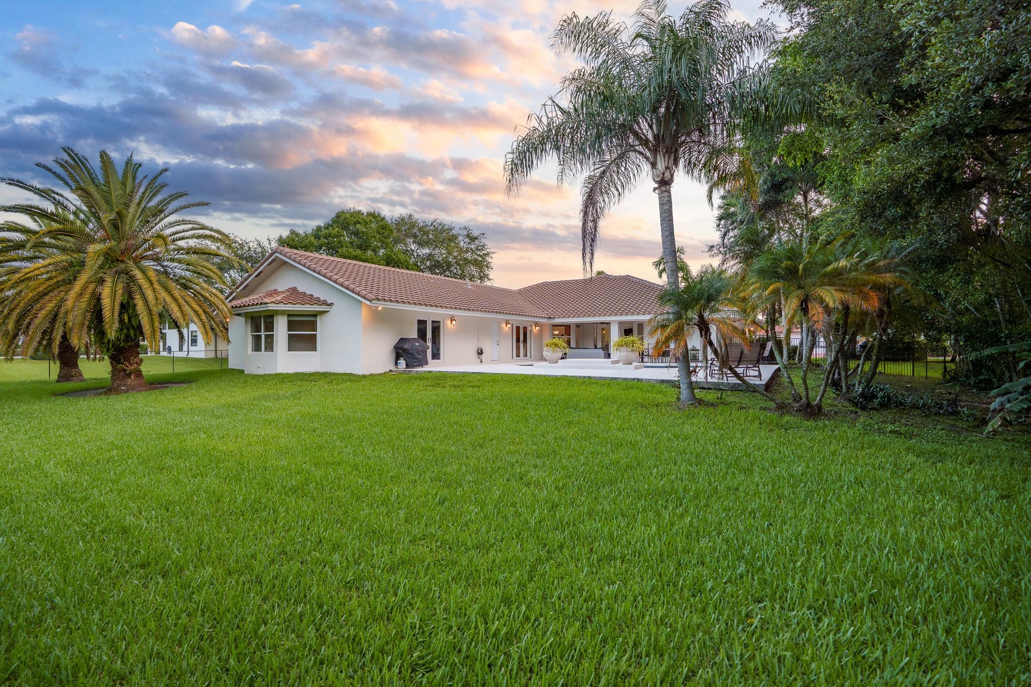12590 SW 34th Pl