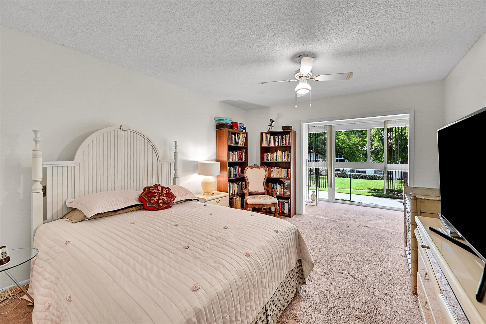 1204 Bahama Bnd D2