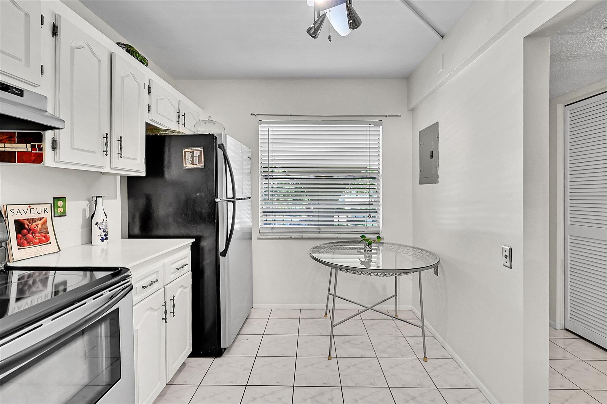 1204 Bahama Bnd D2