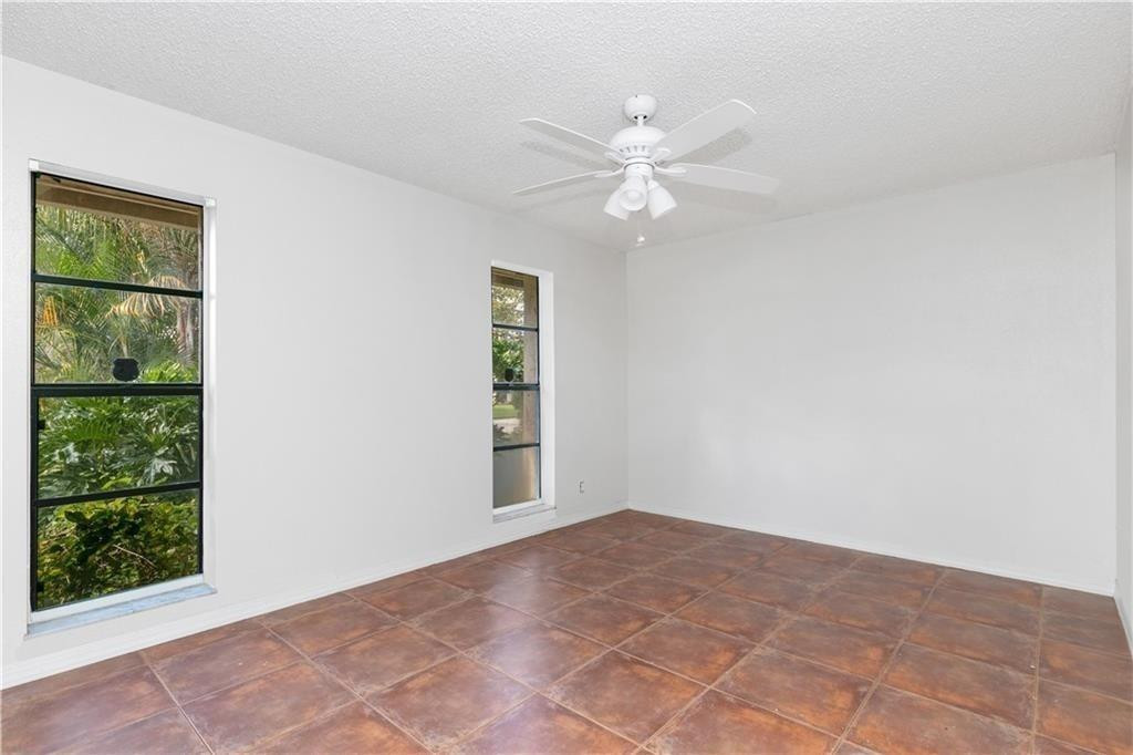 406 NW 101st Ter