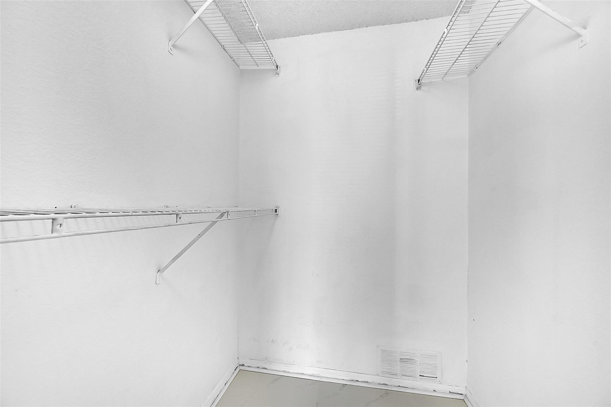 3350 N Pinewalk Dr N 1416