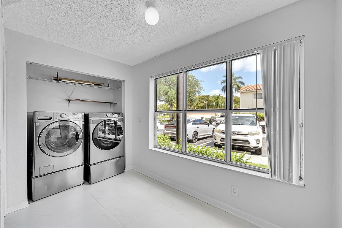 3350 N Pinewalk Dr N 1416