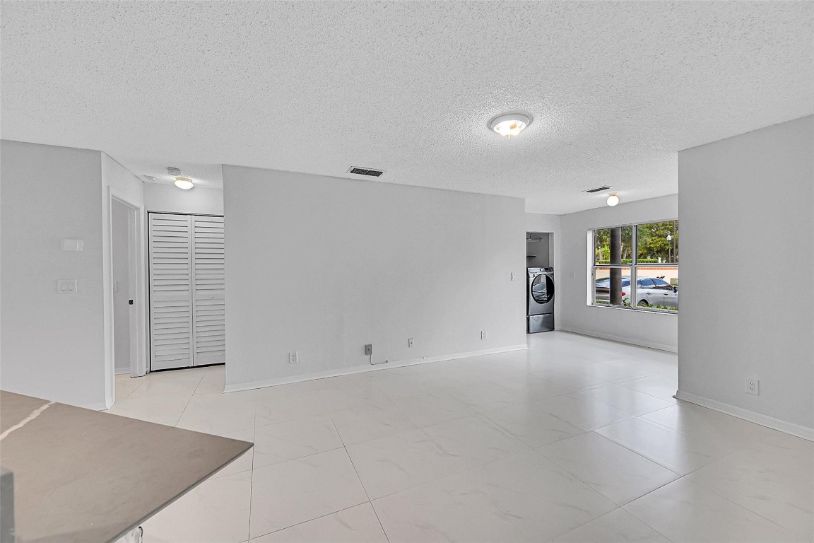 3350 N Pinewalk Dr N 1416