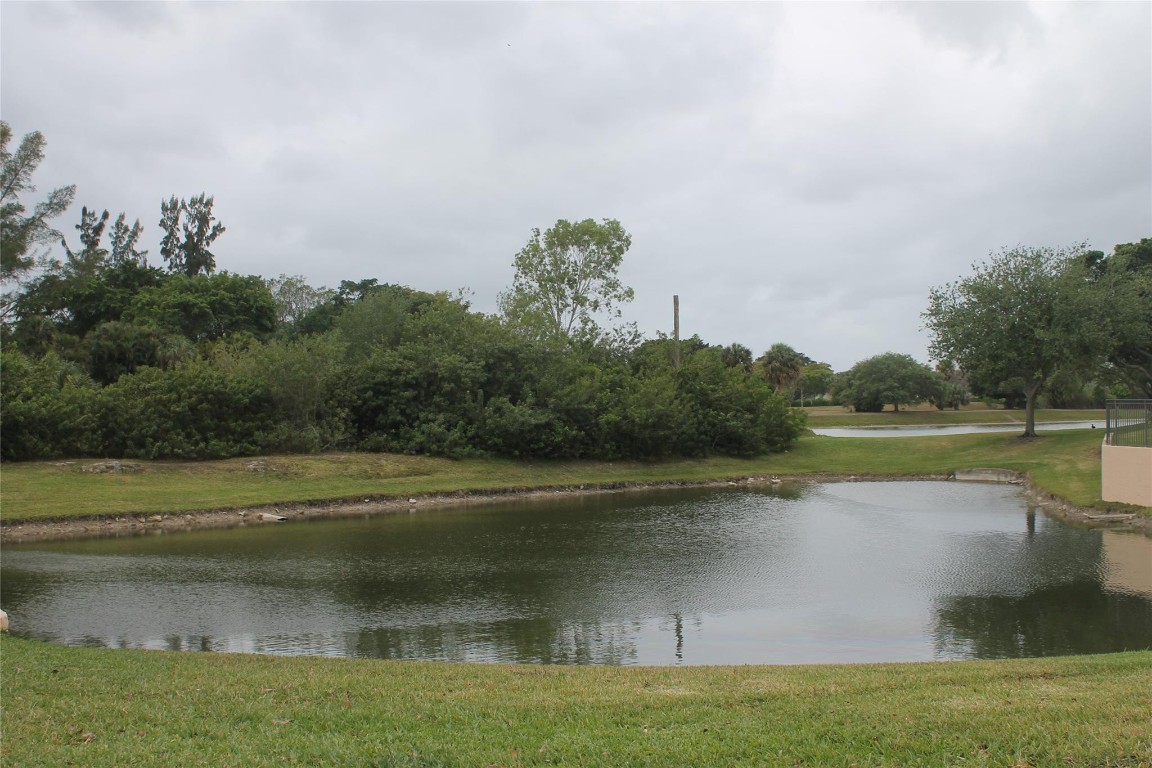 3350 N Pinewalk Dr N 1416