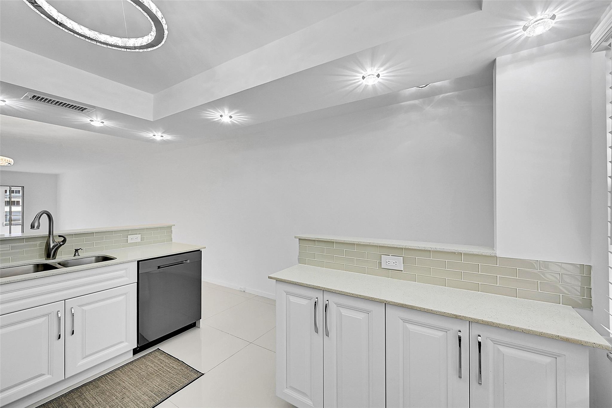 3005 Portofino Isle L3