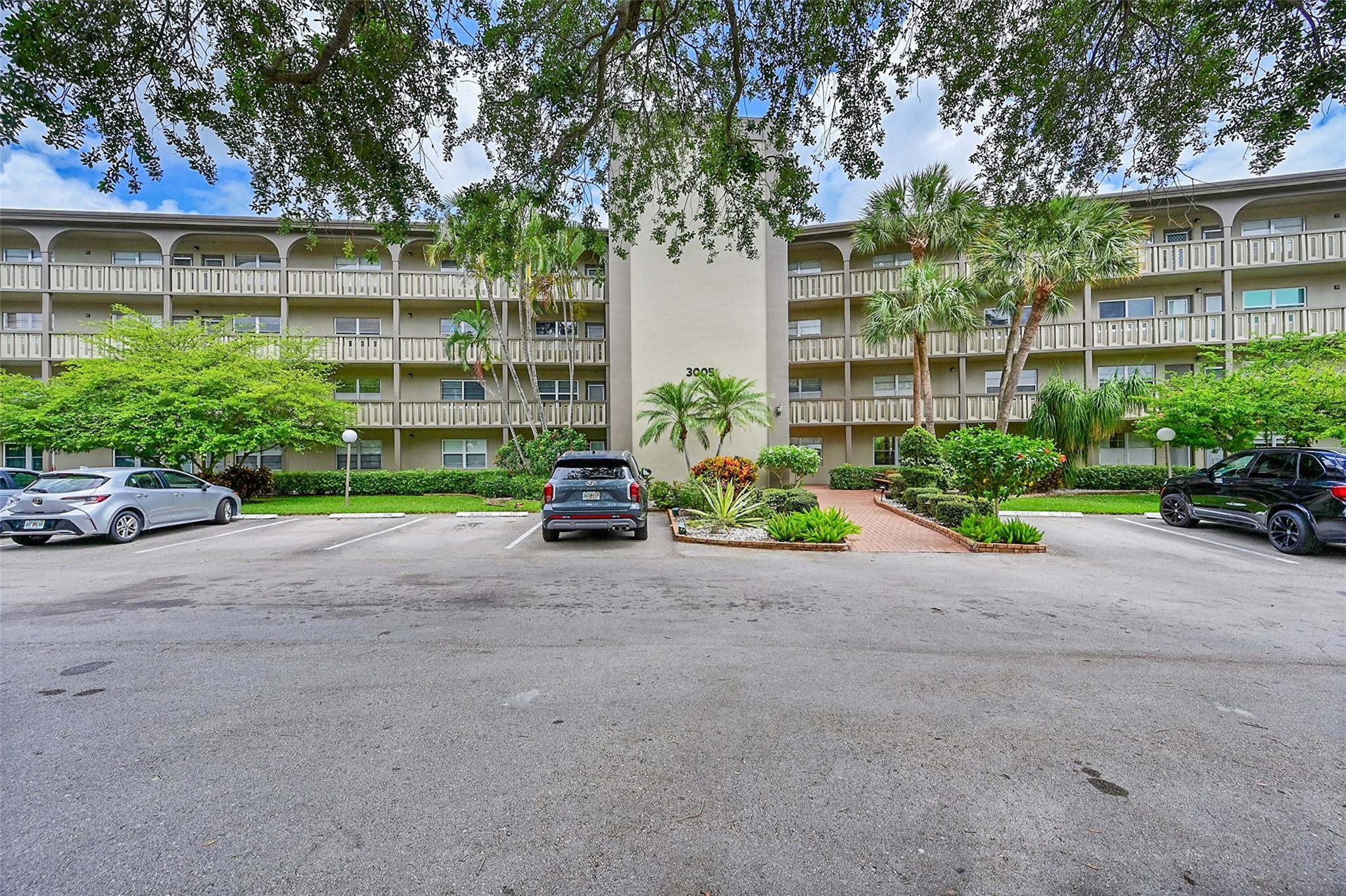 3005 Portofino Isle L3