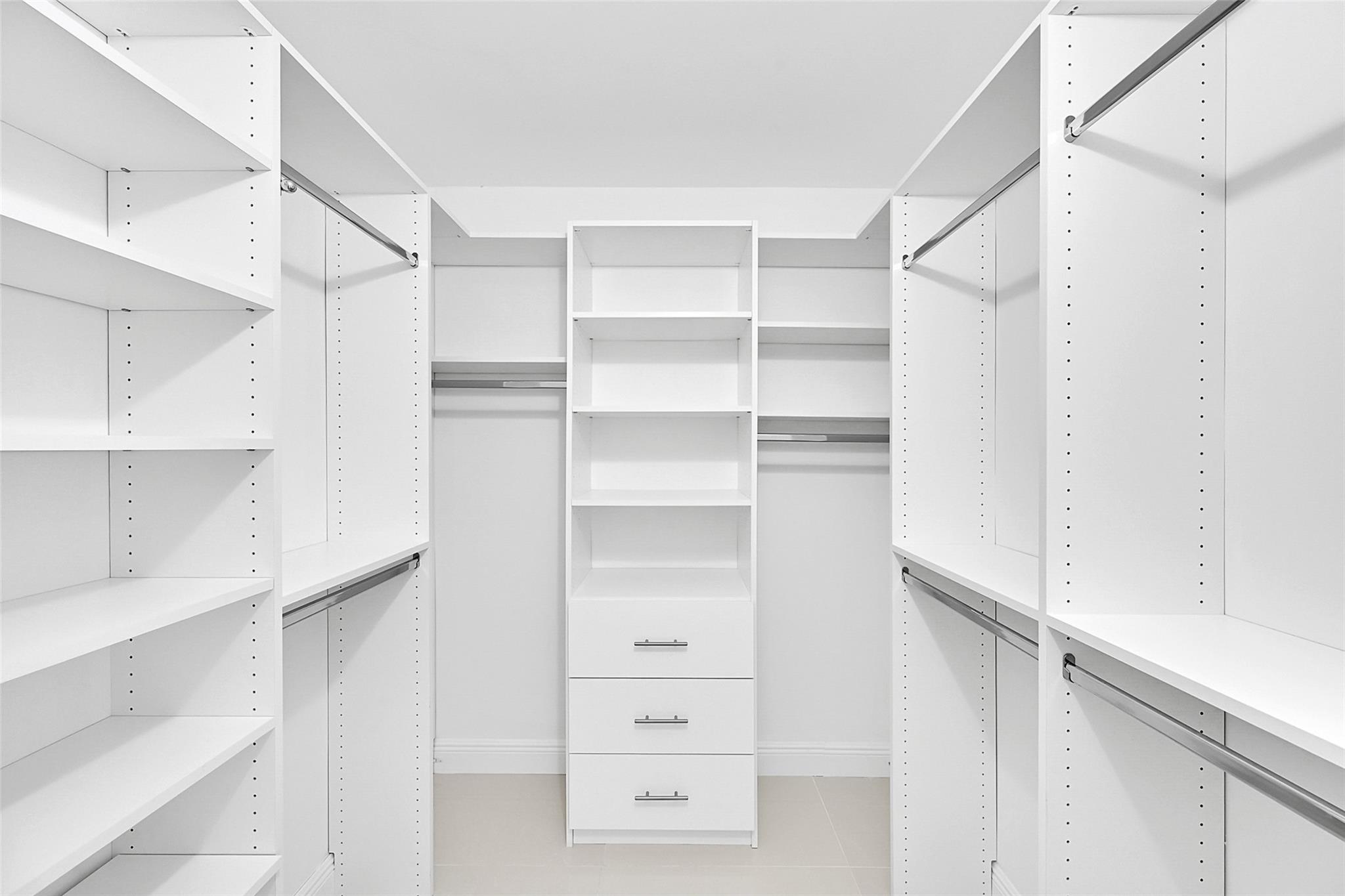 3005 Portofino Isle L3