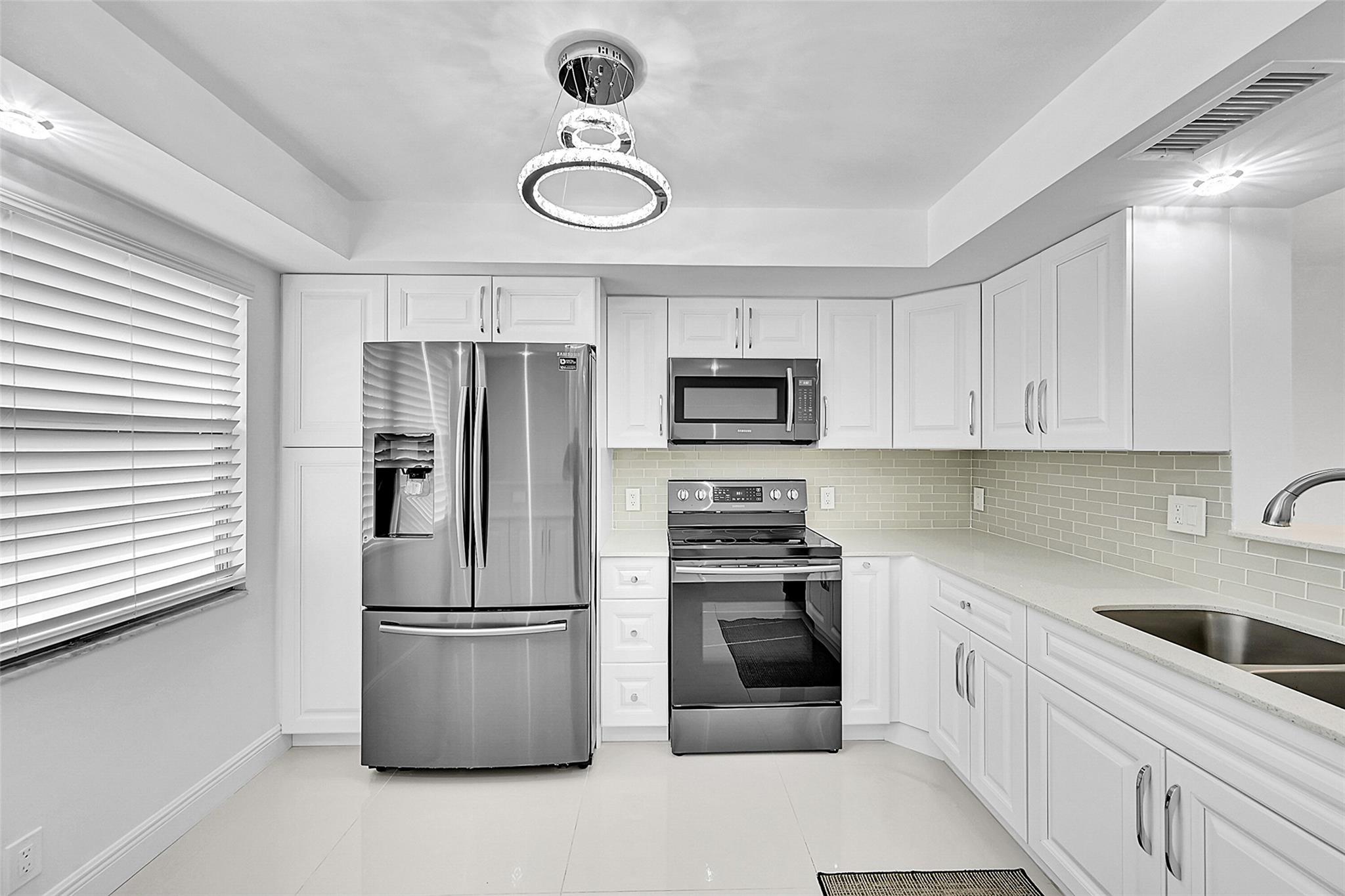 3005 Portofino Isle L3