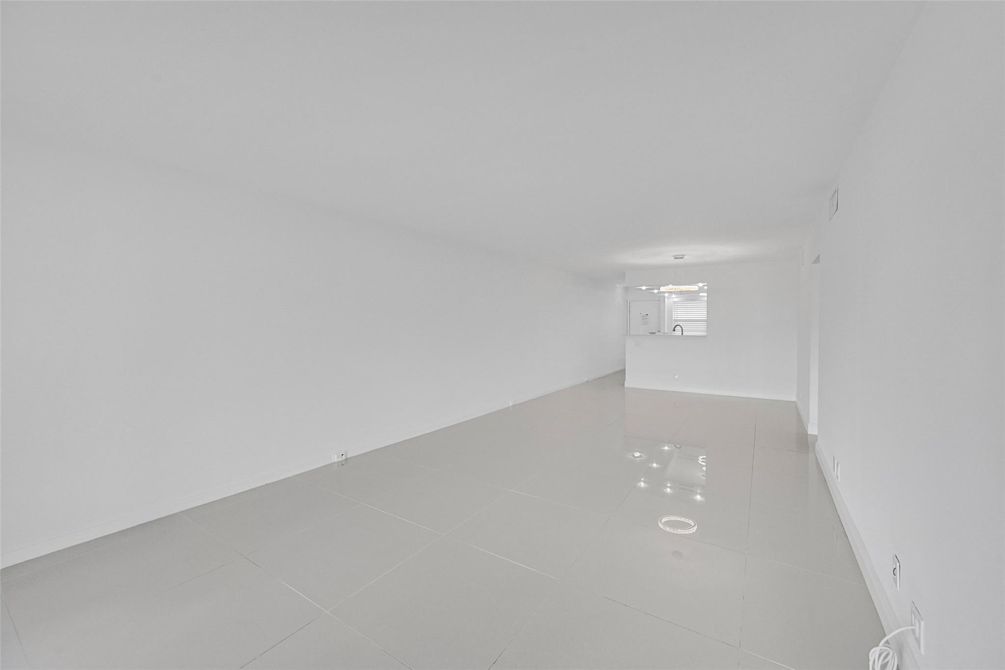 3005 Portofino Isle L3