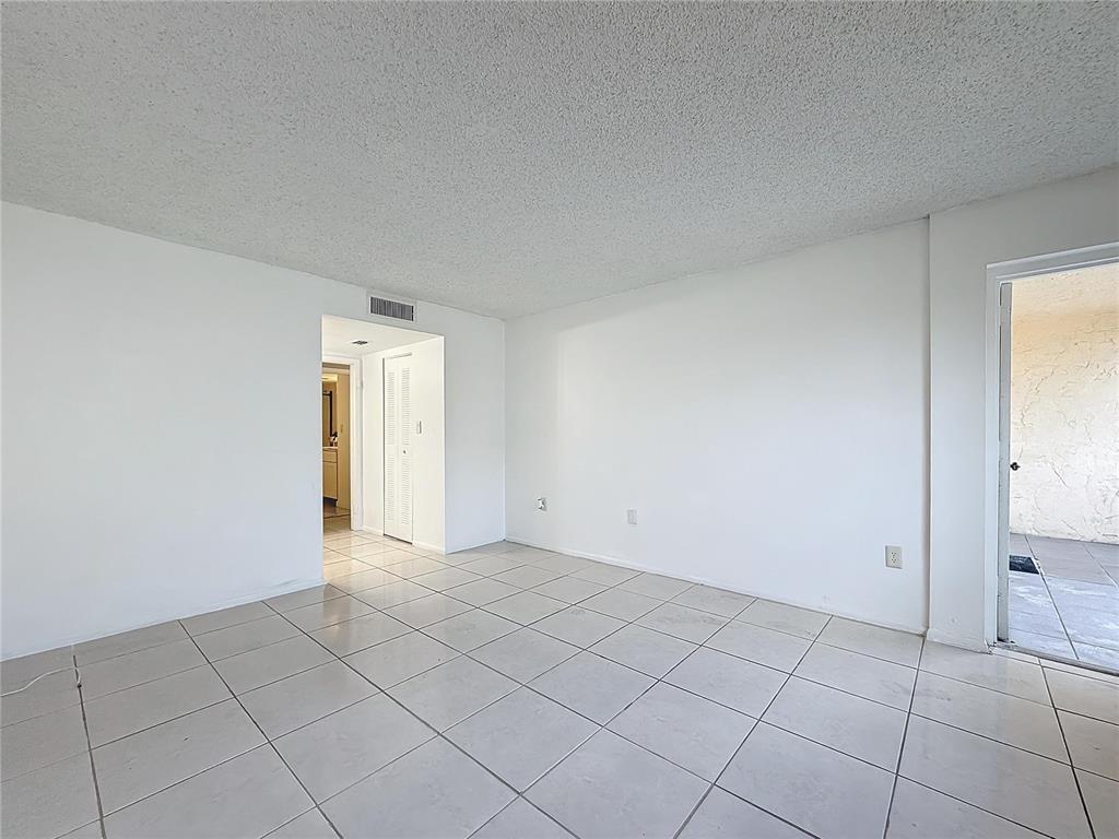 4304 NW 9th Ave 2-3C