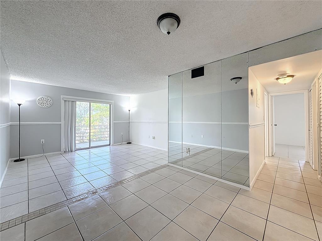 4304 NW 9th Ave 2-3C