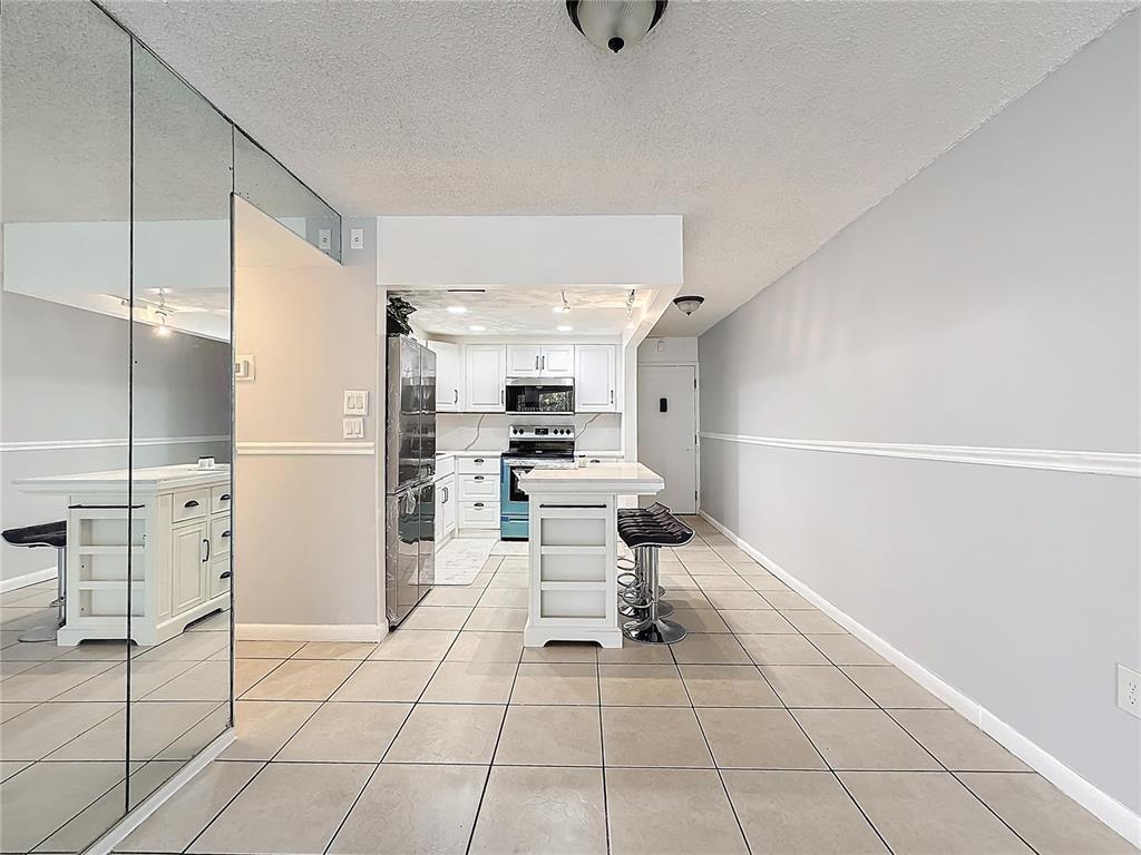 4304 NW 9th Ave 2-3C