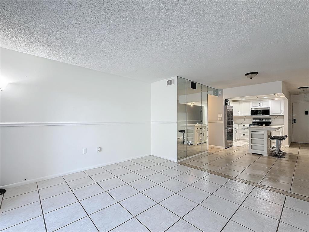 4304 NW 9th Ave 2-3C