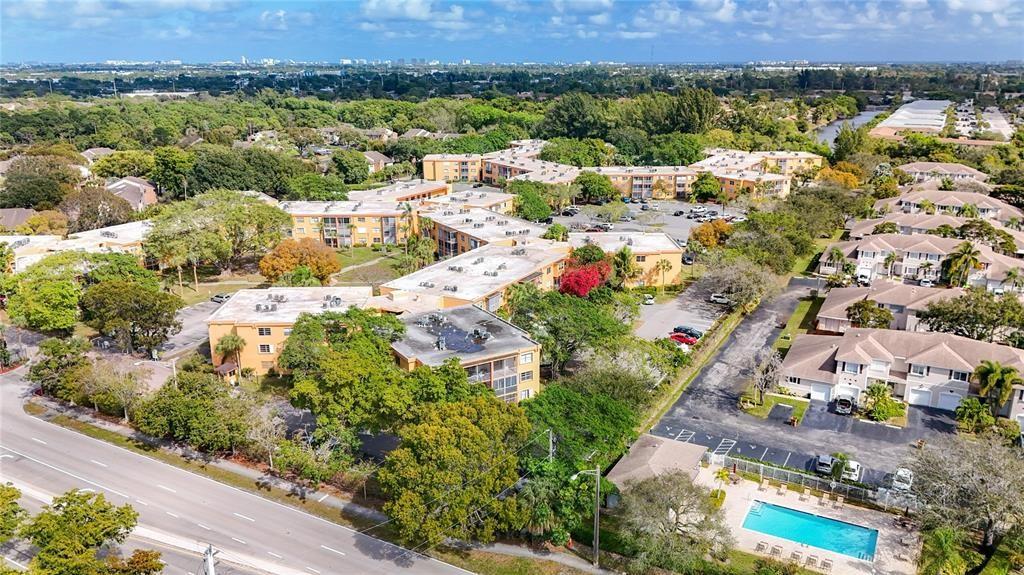 4304 NW 9th Ave 2-3C