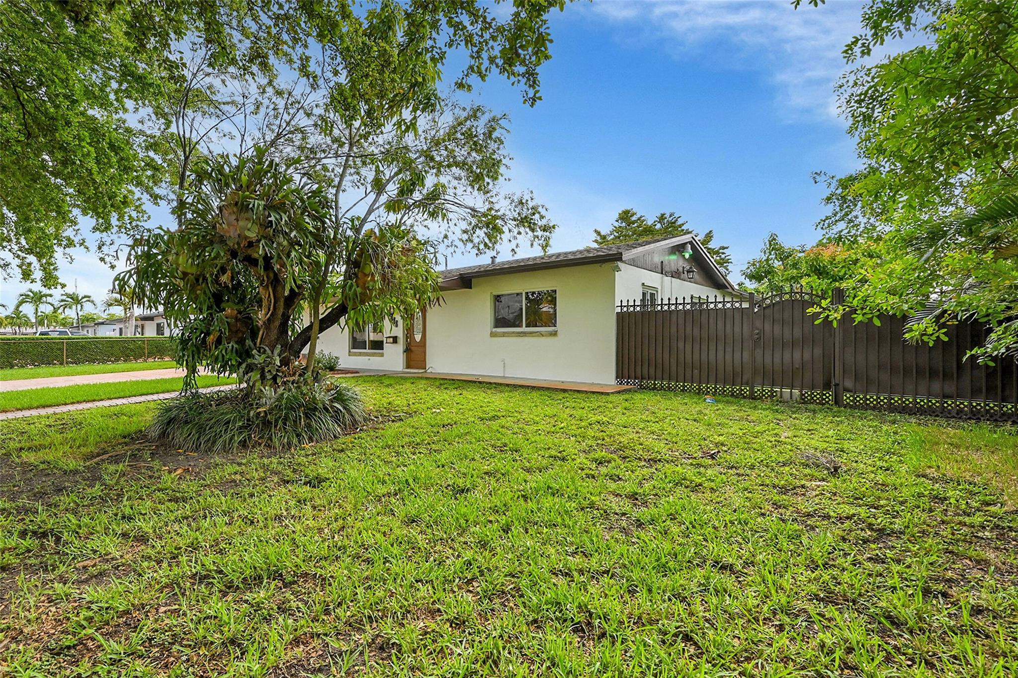 2633 SW 127th Ave