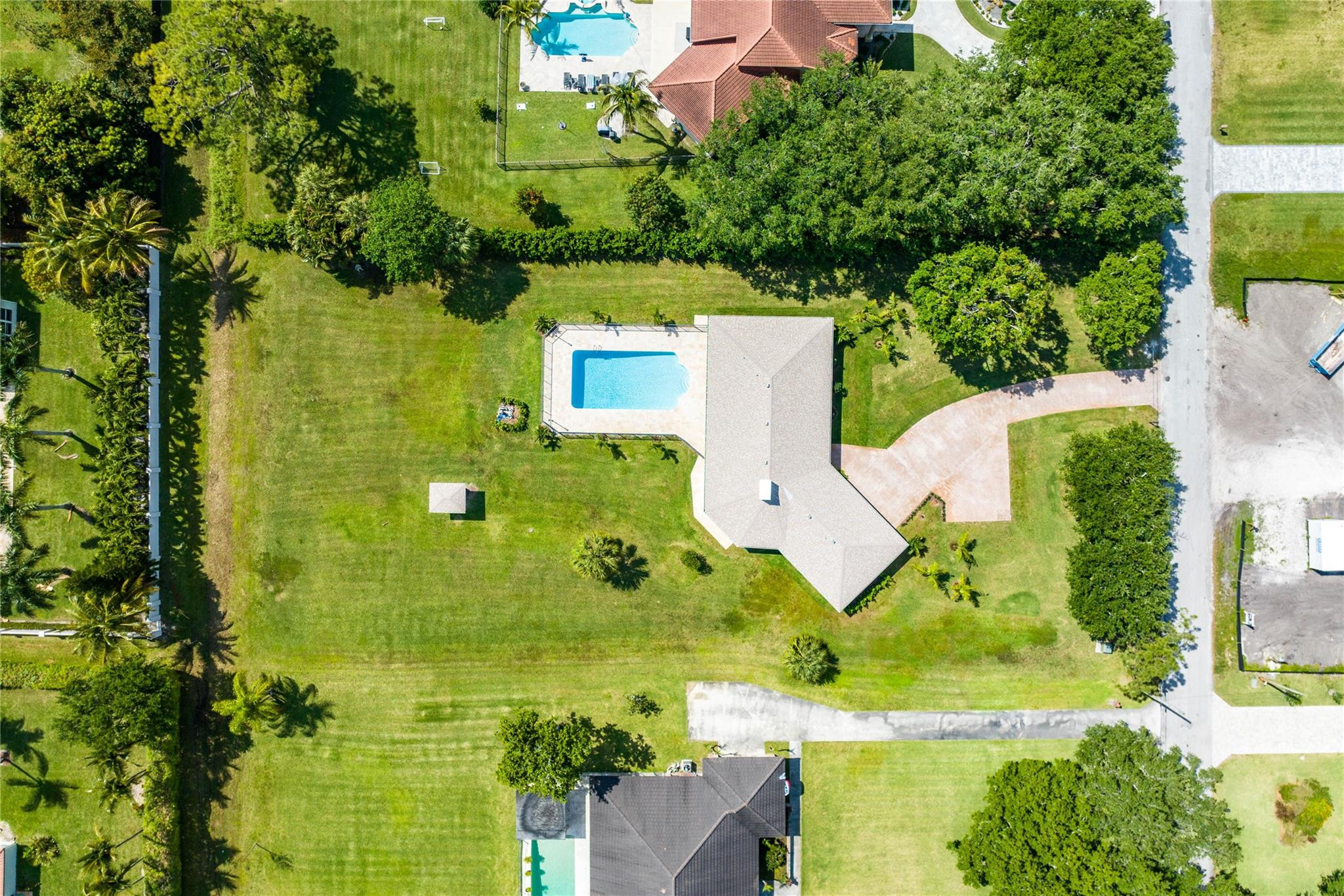 6148 NW 74th Ter