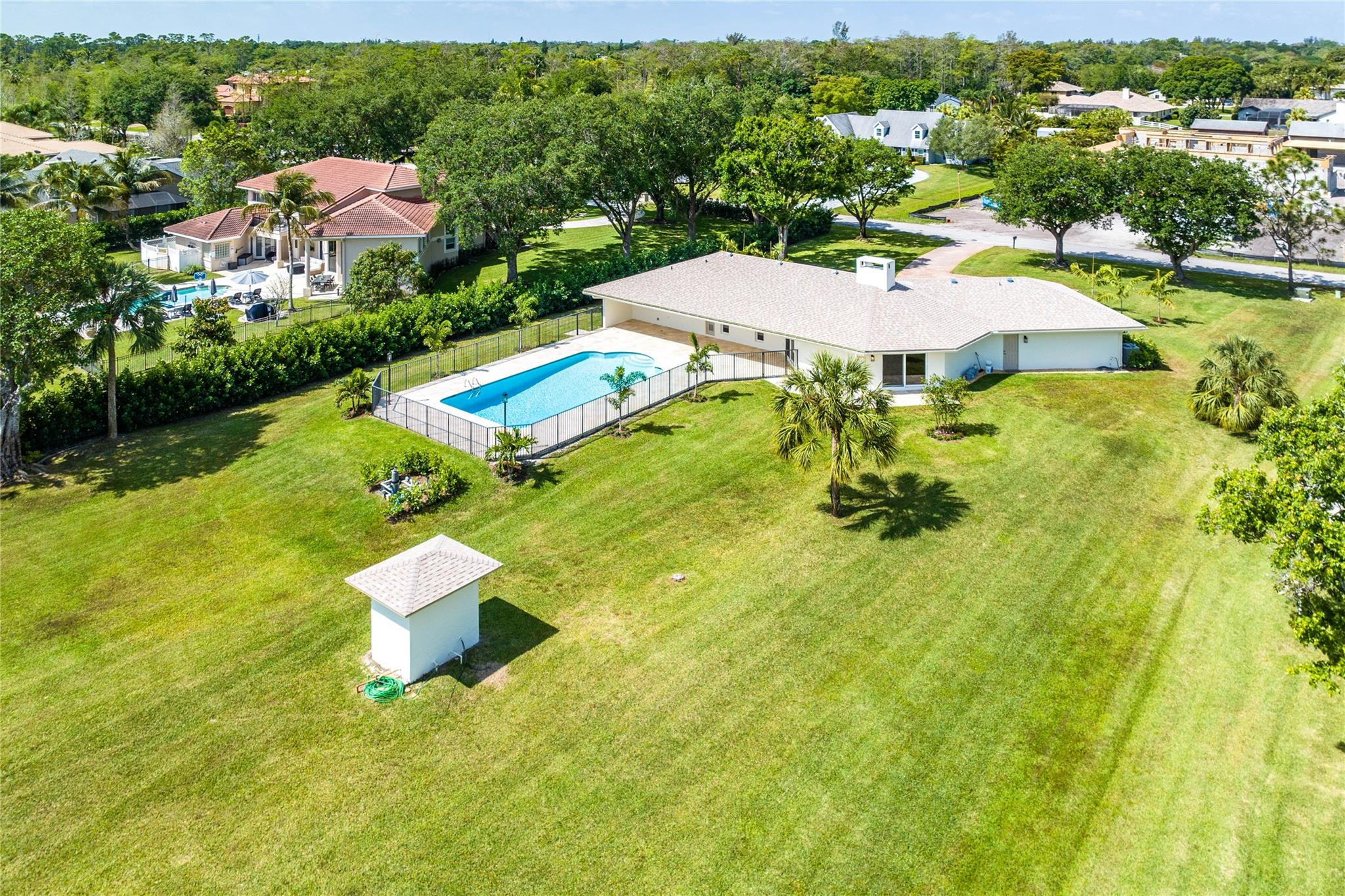 6148 NW 74th Ter
