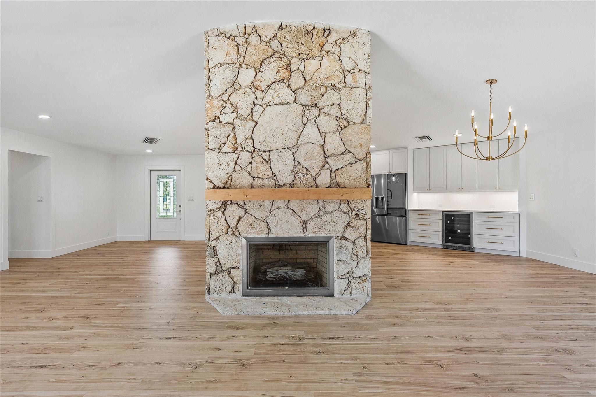 6148 NW 74th Ter