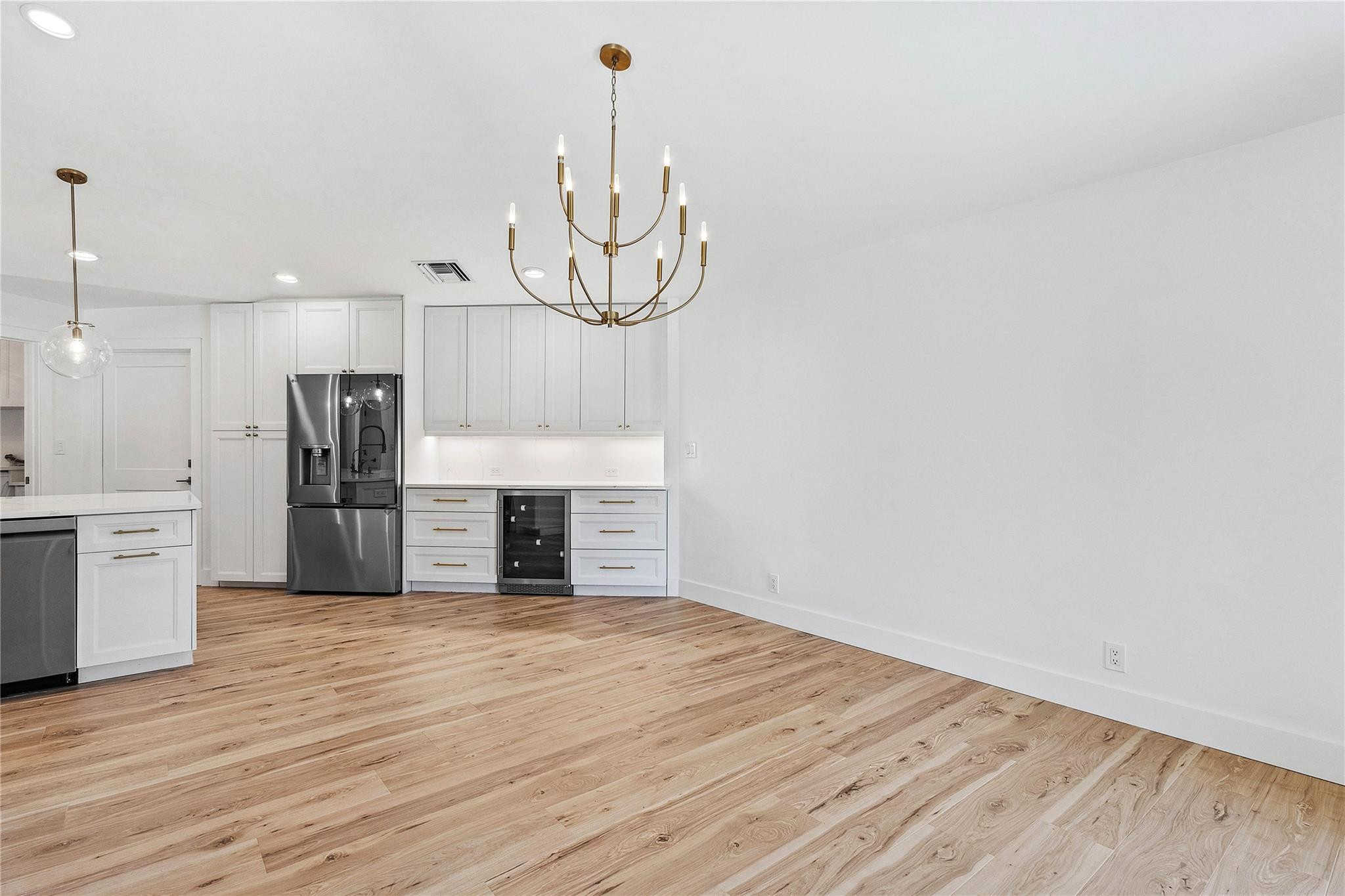 6148 NW 74th Ter