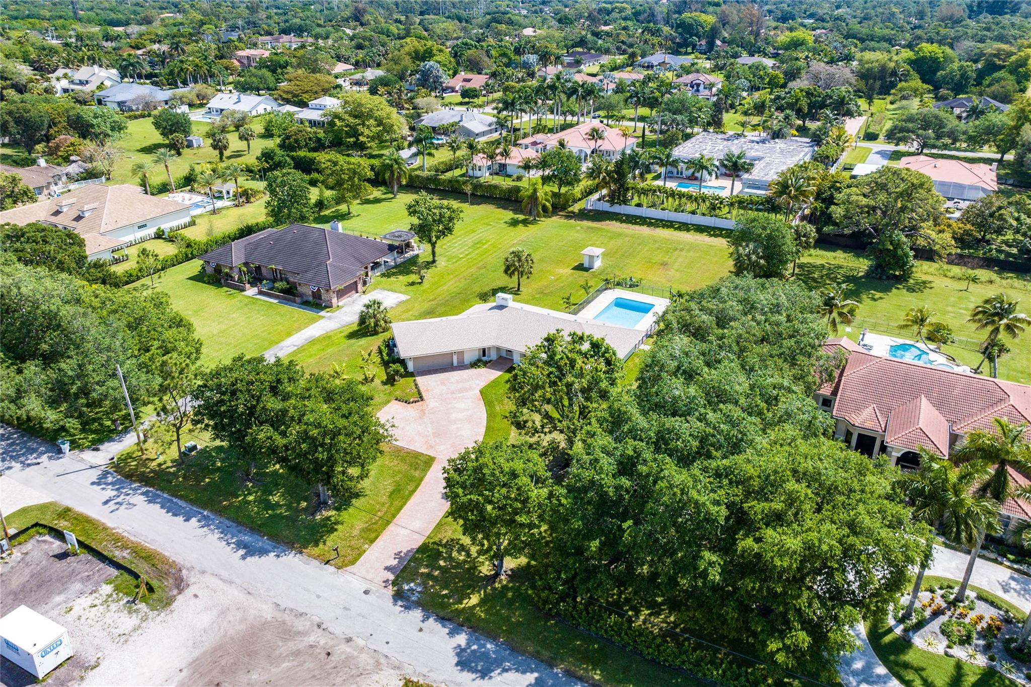 6148 NW 74th Ter