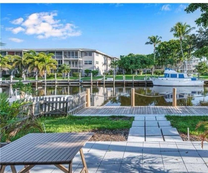 1105 Citrus Isle 1105