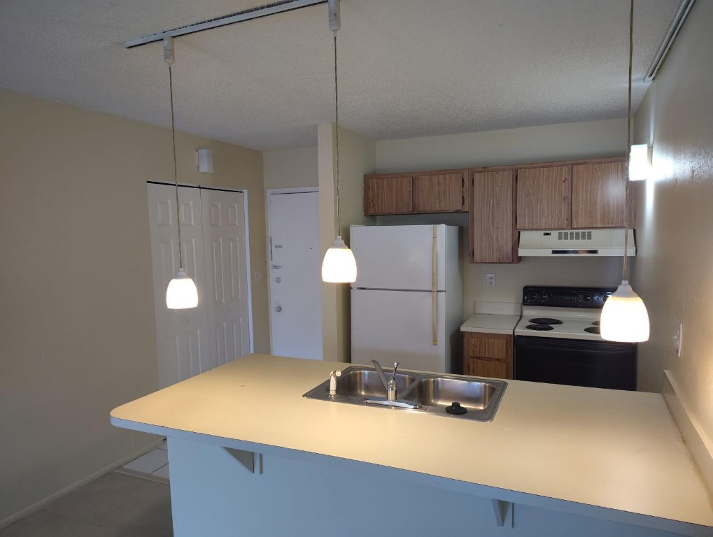 2701 Riverside Dr 217-B