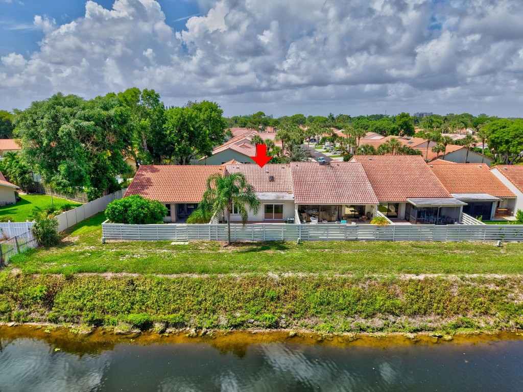 6805 Barbarossa St 6805