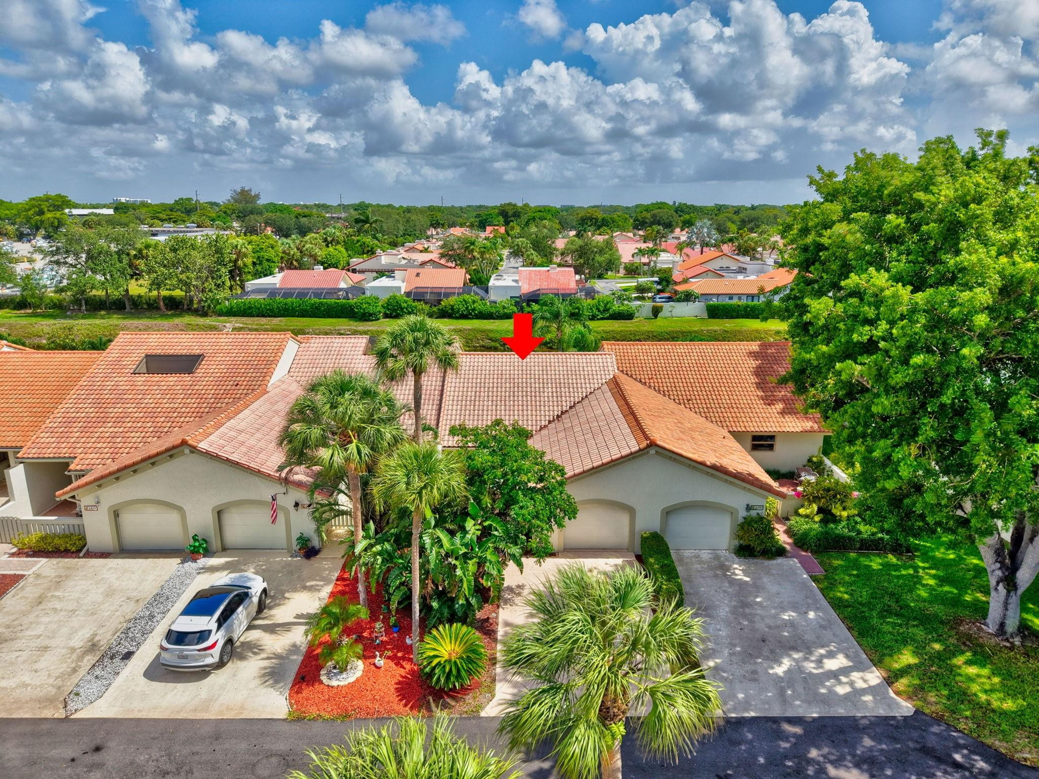 6805 Barbarossa St 6805