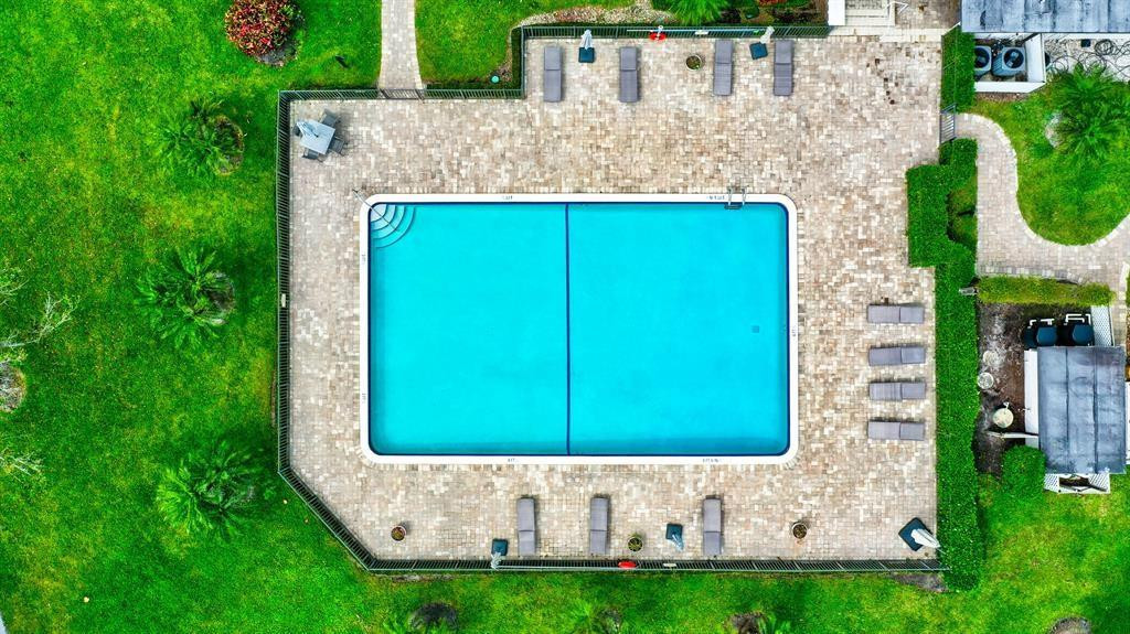 600 Greensward Ln 203