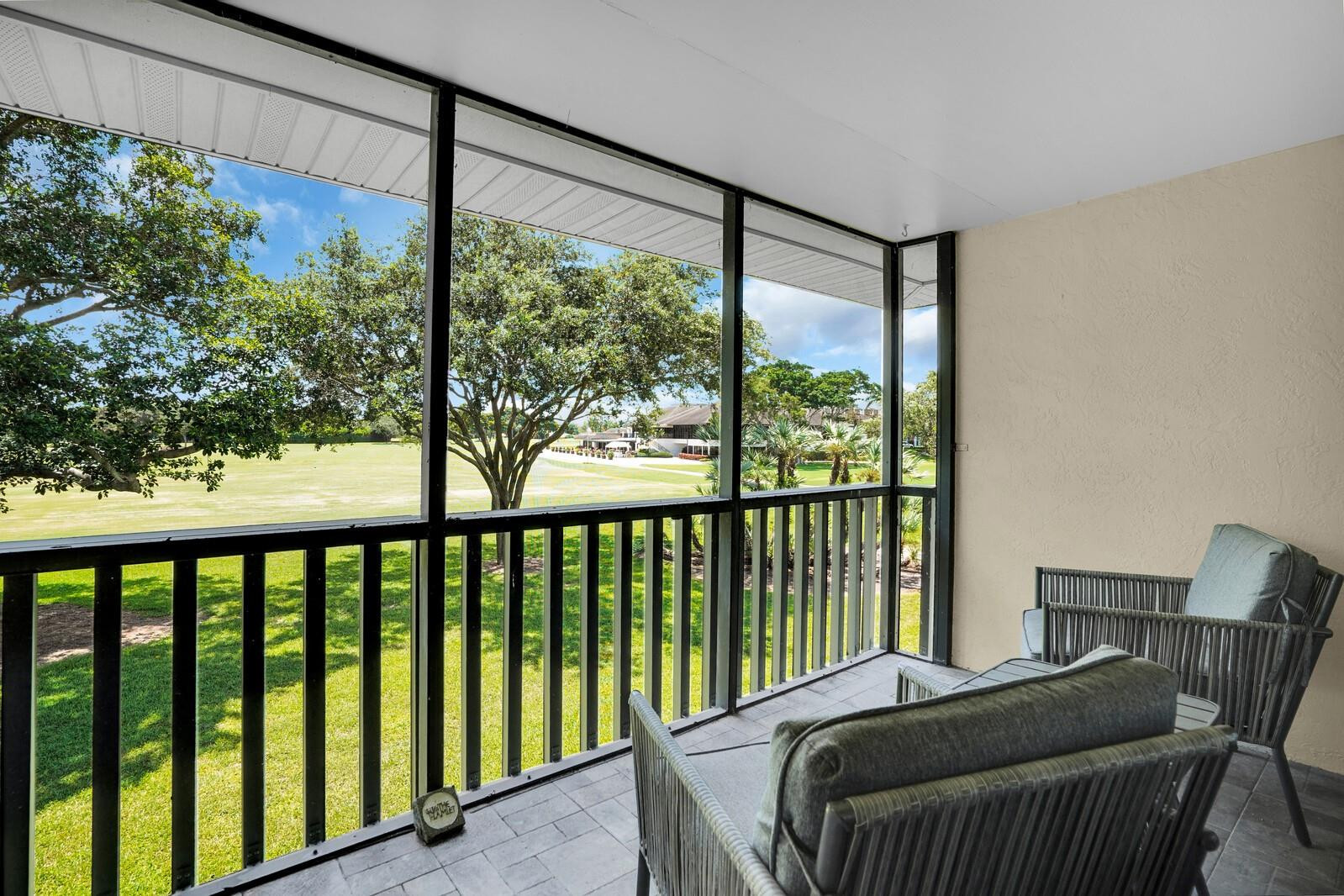 600 Greensward Ln 203