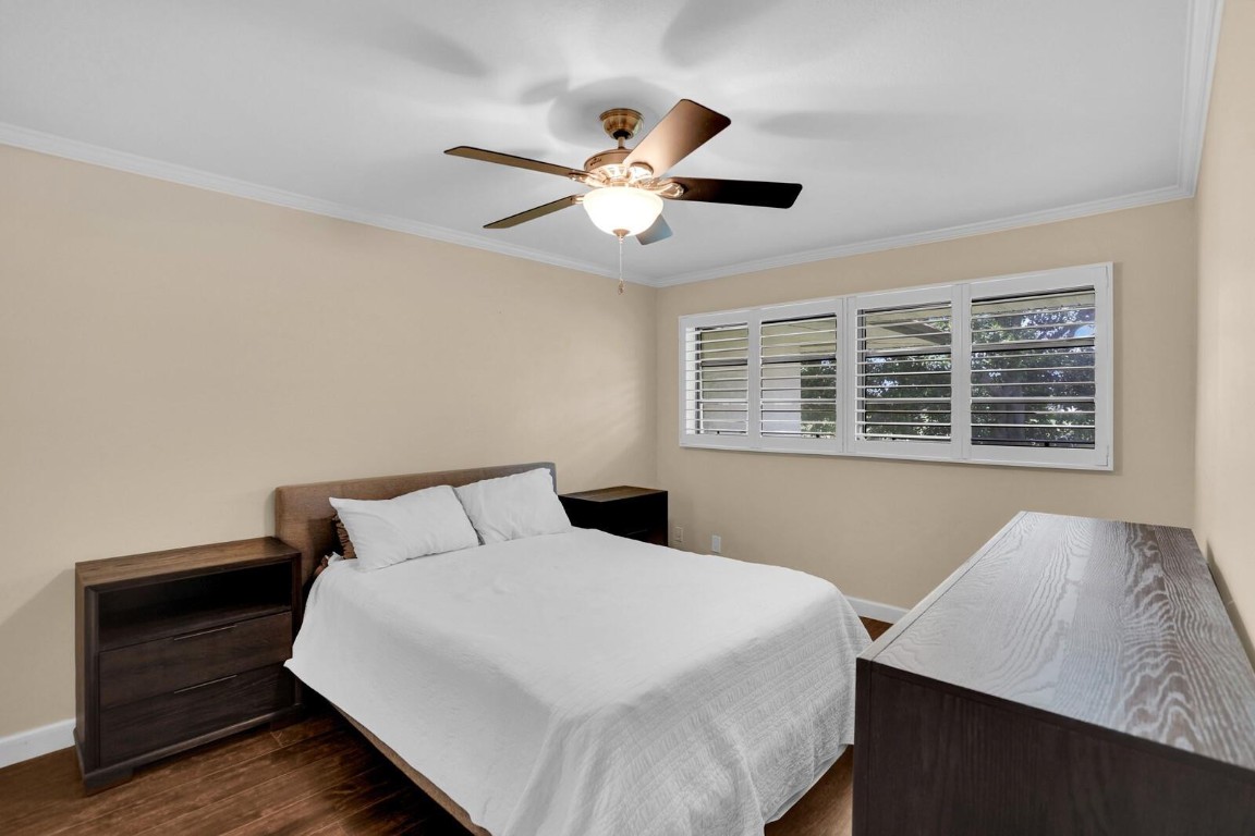 600 Greensward Ln 203