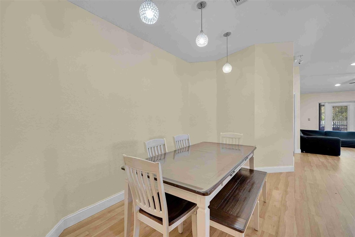 5640 NW 120th Ter 5640