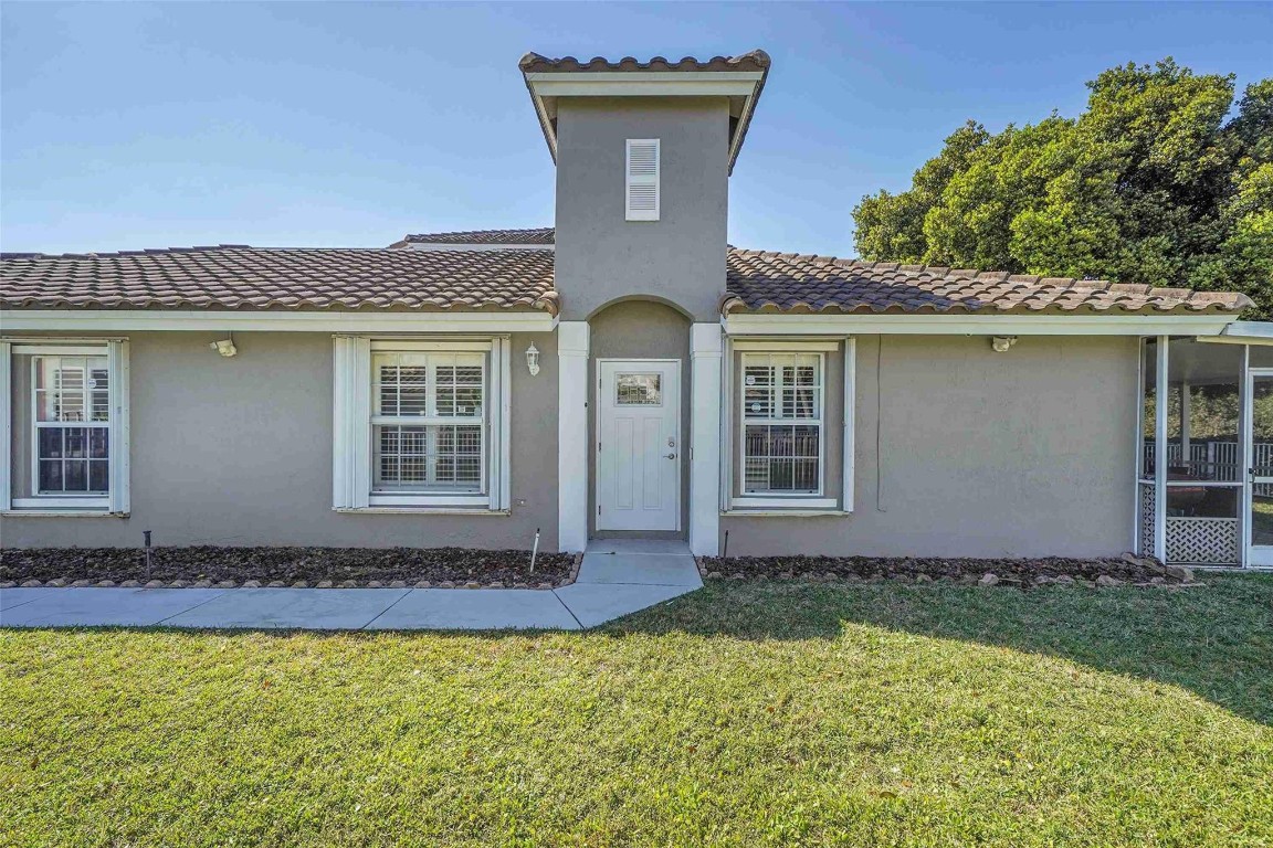 5640 NW 120th Ter 5640