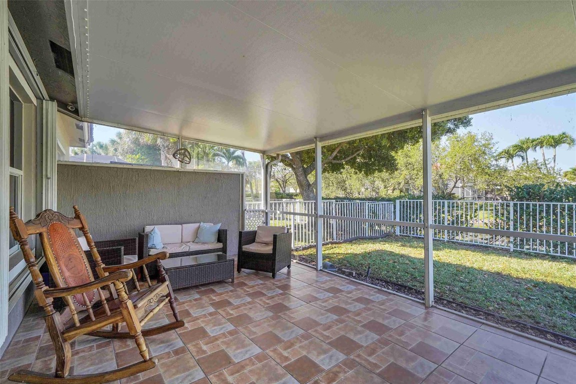 5640 NW 120th Ter 5640