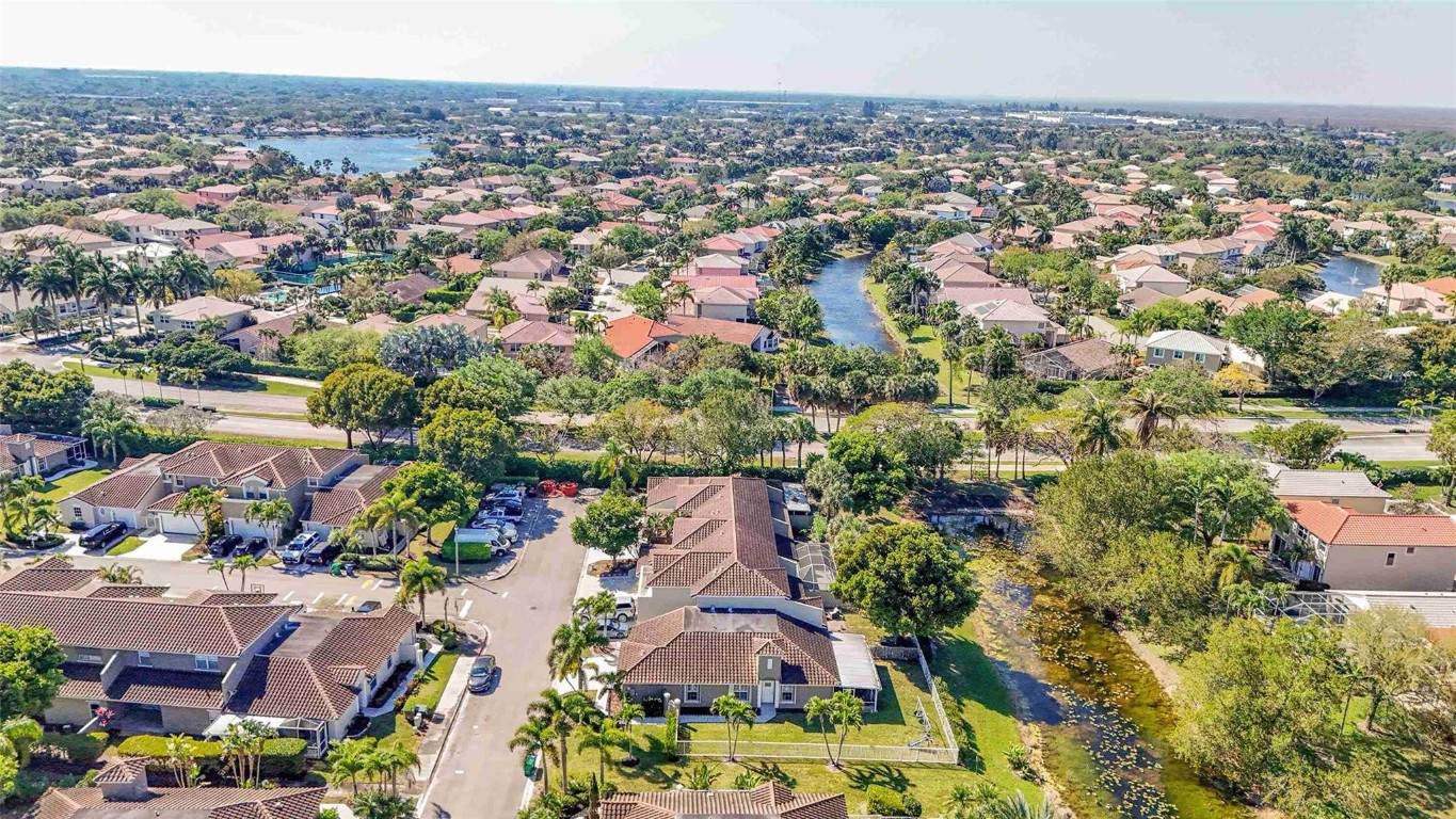 5640 NW 120th Ter 5640