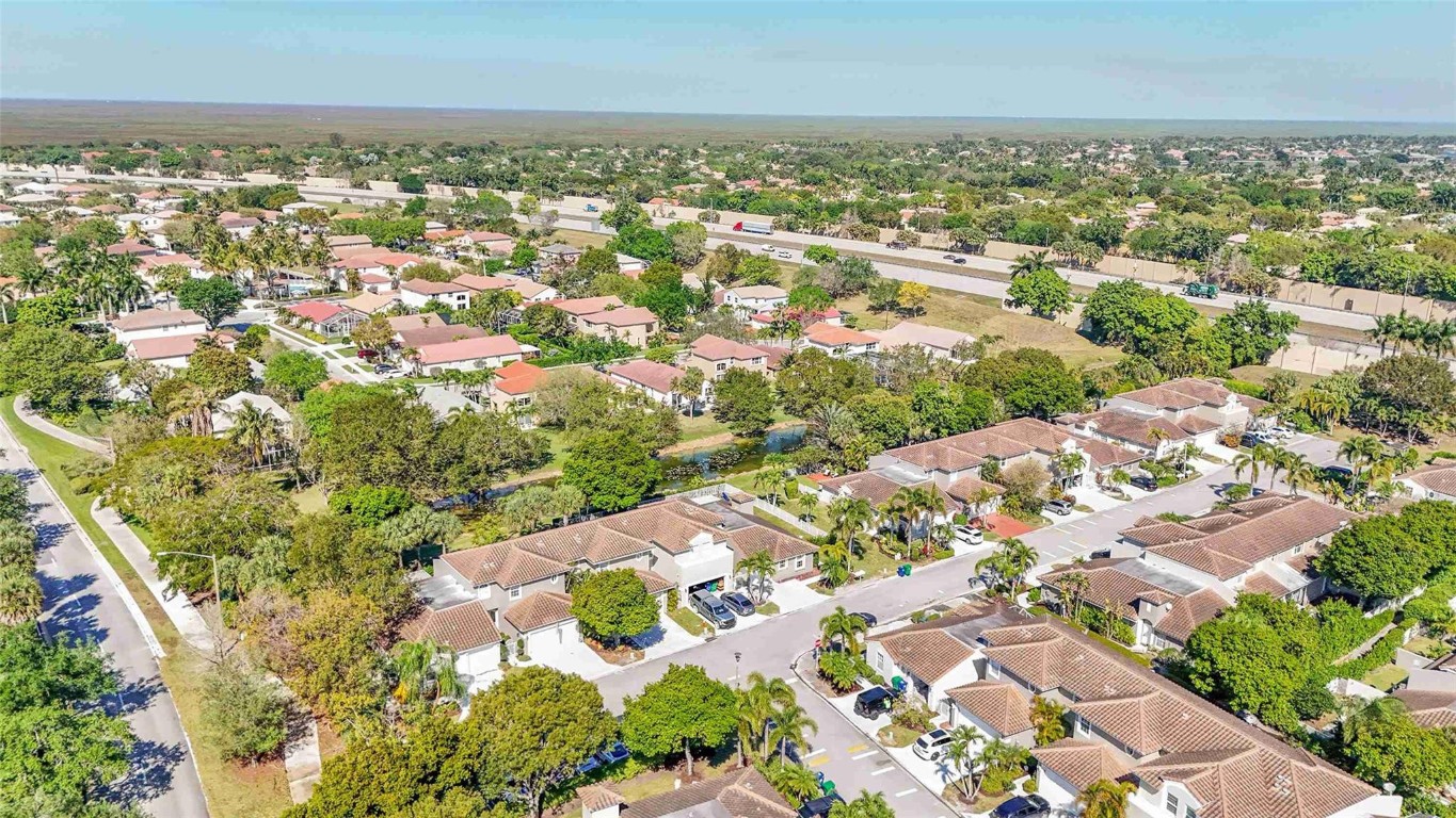 5640 NW 120th Ter 5640