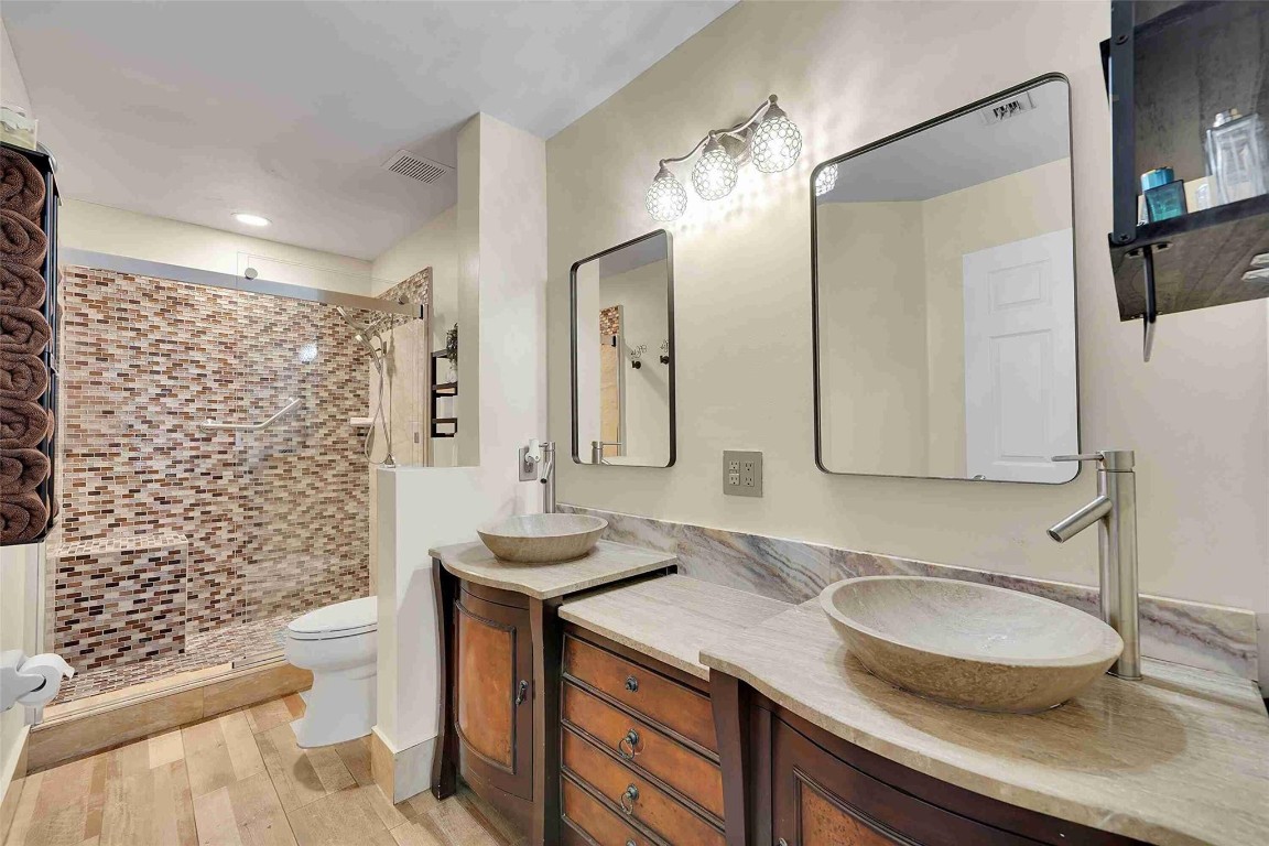 5640 NW 120th Ter 5640