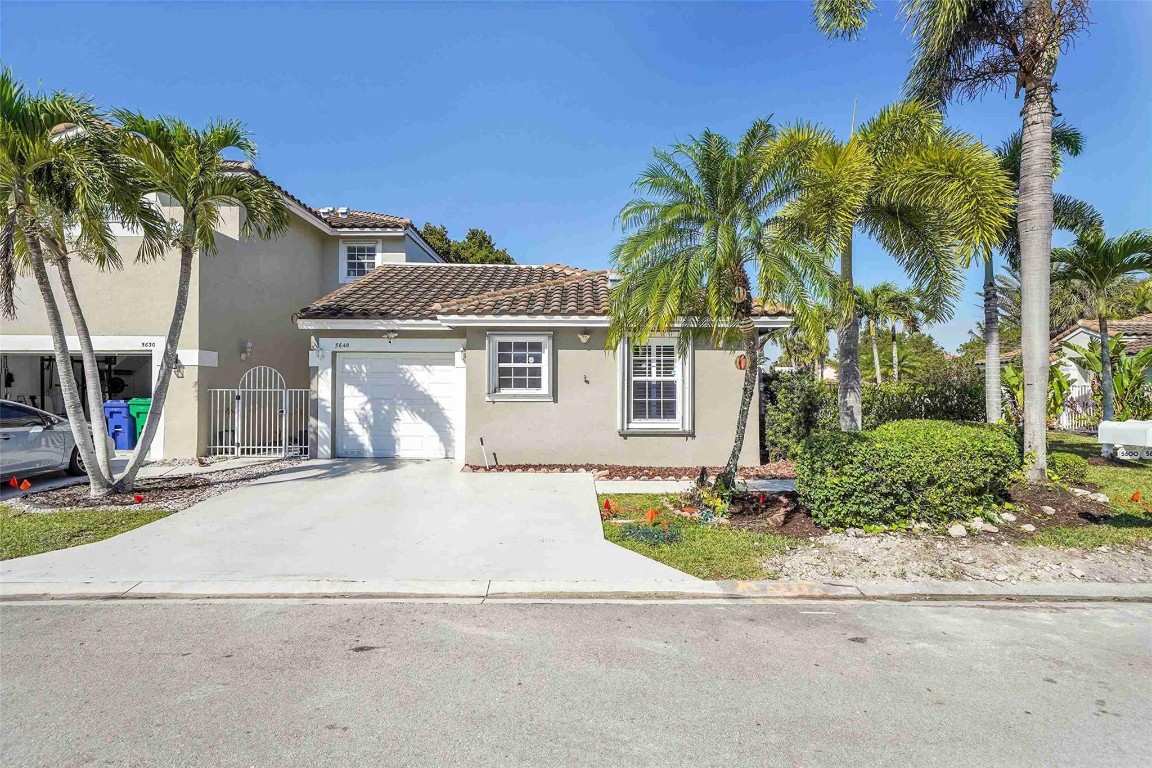 5640 NW 120th Ter 5640
